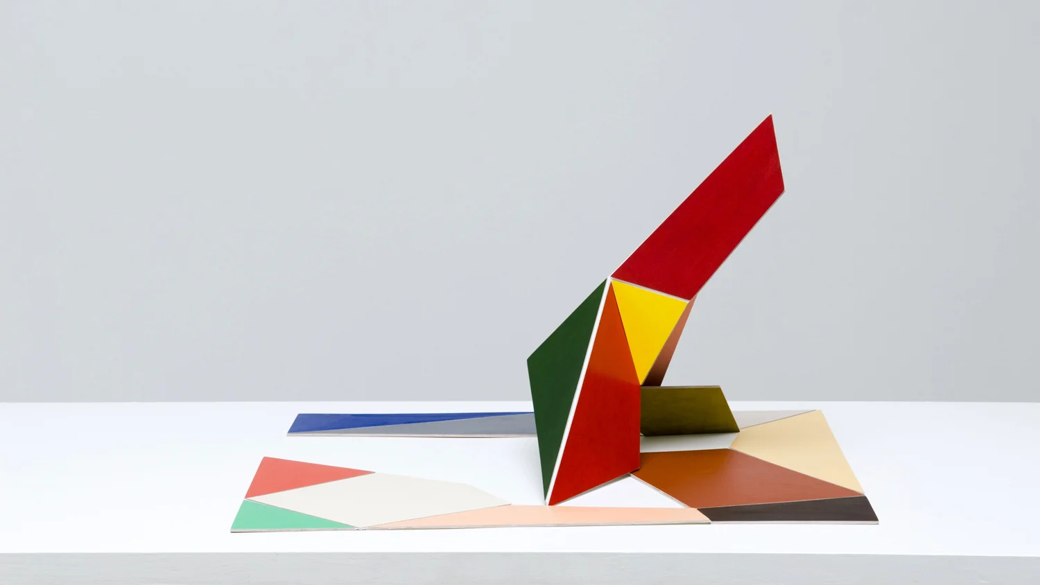 Multicoloured Adaptable #4 2008 Acrylic on aircraft plywood Dimensions variable