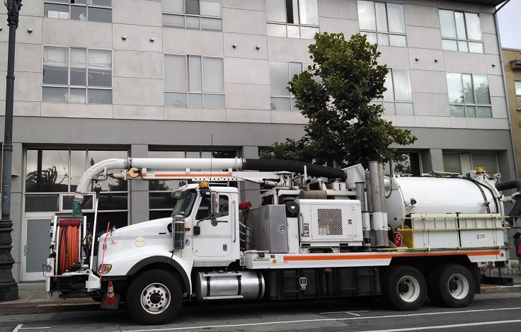 Without filters, removing debris from the stormwater system often requires a vacuum truck. Each cleaning can cost hundreds of dollars, and is only a temporary measure. By preventing pollution from entering the stormwater system, our technology addresses the root of the problem, and communities reduce stormwater management costs. 