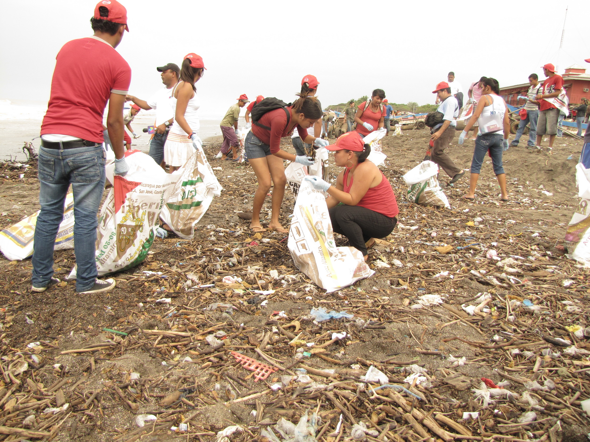International Coastal Cleanup - 2010 - Paso Pacifico - Nicaragua