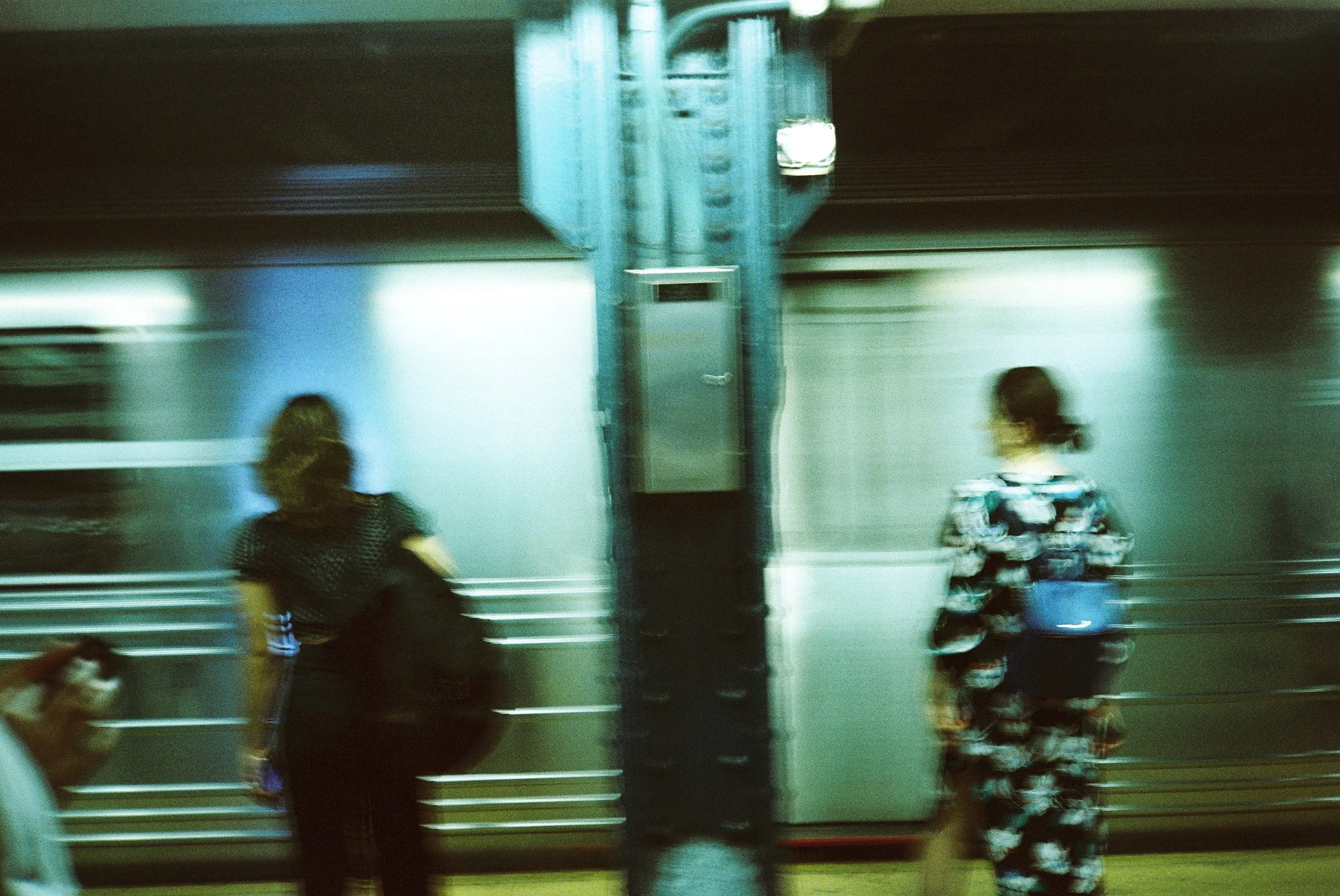 R1-00169-016A.jpg