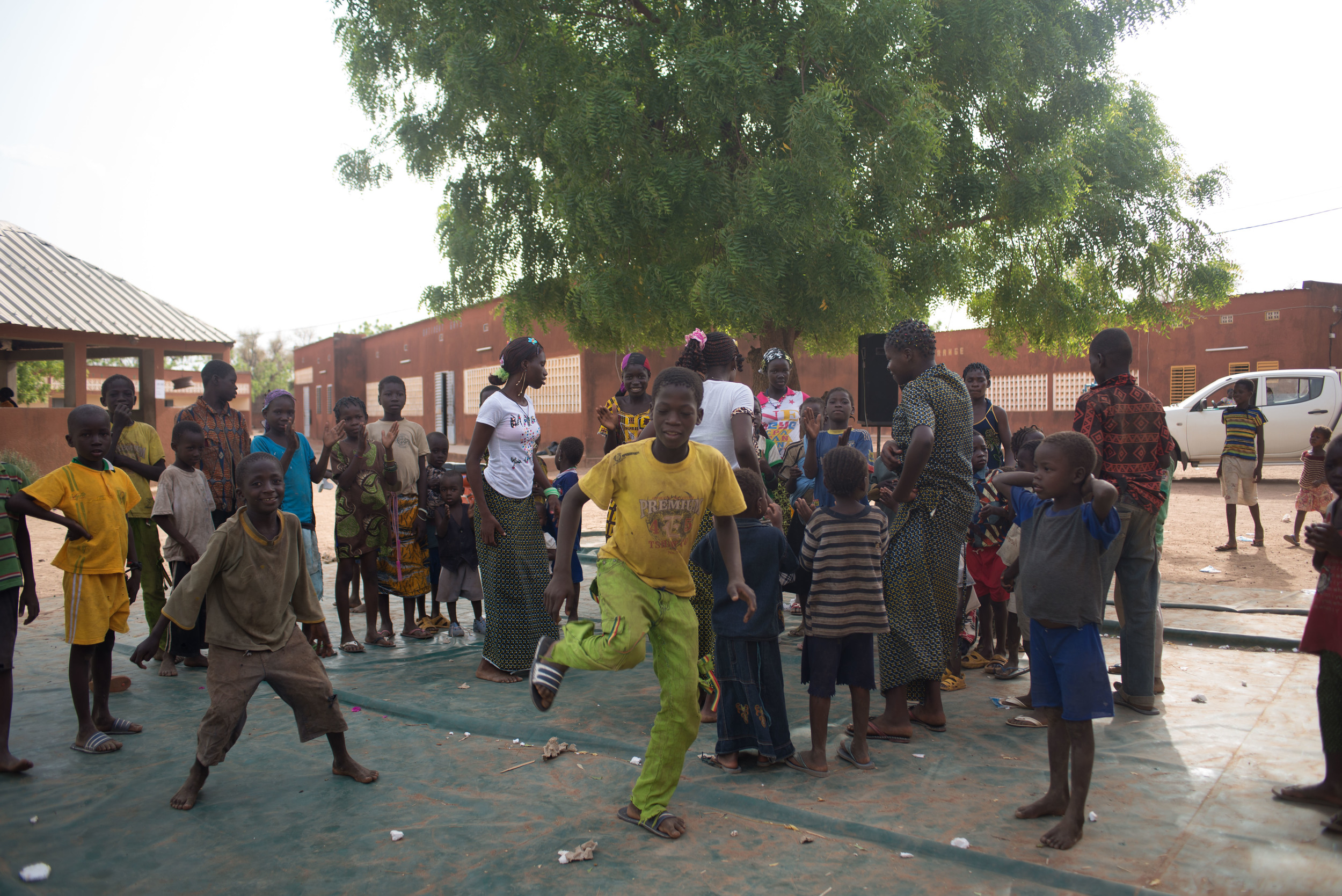  Burkinabe parties also include lots of dancing.&nbsp; 