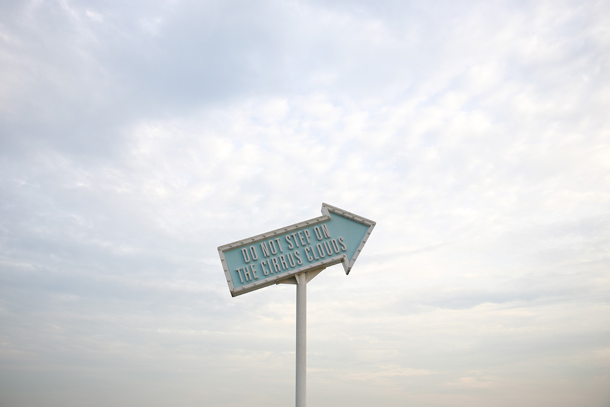   CIRRUS CLOUDS   INSTALLATION   STEEL, ACRYLIC, LIGHT   SIZE :&nbsp;  4X6M   2013  