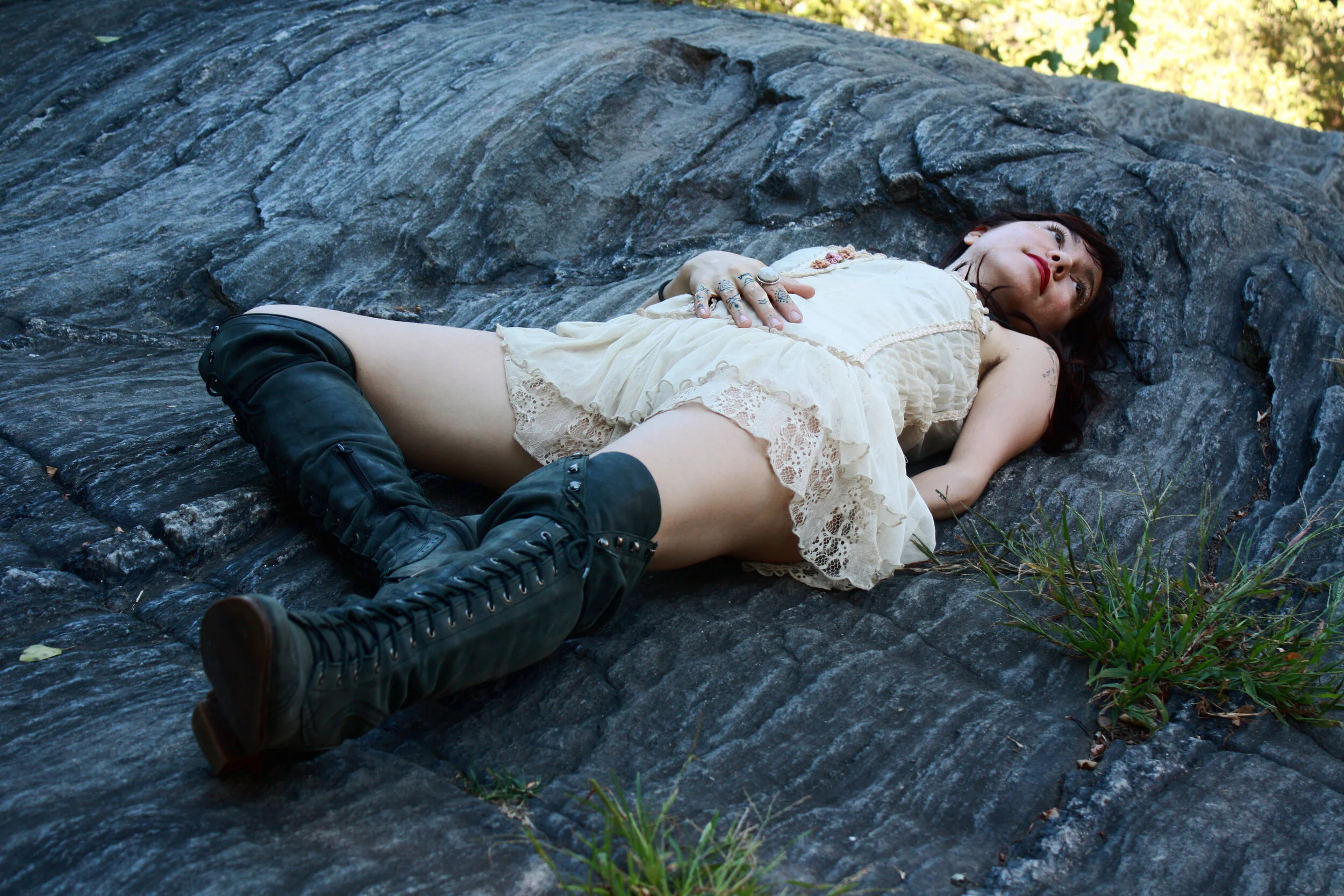 The Signs Of Overwhelm That No One Told Me About