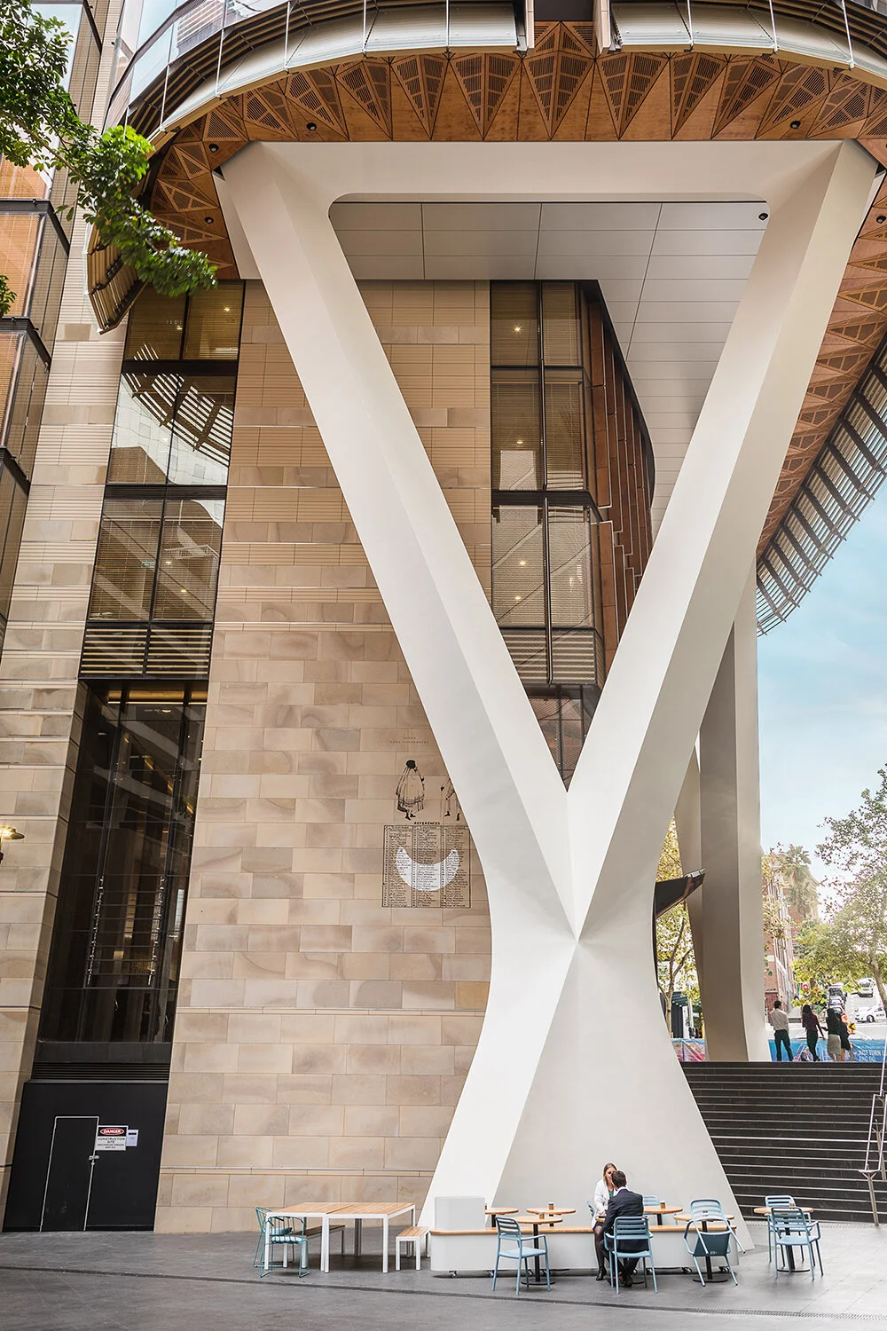 Harbord Diggers Club Freshwater, Gosford Quarries white sandstone, honed, curved, profiled cladding