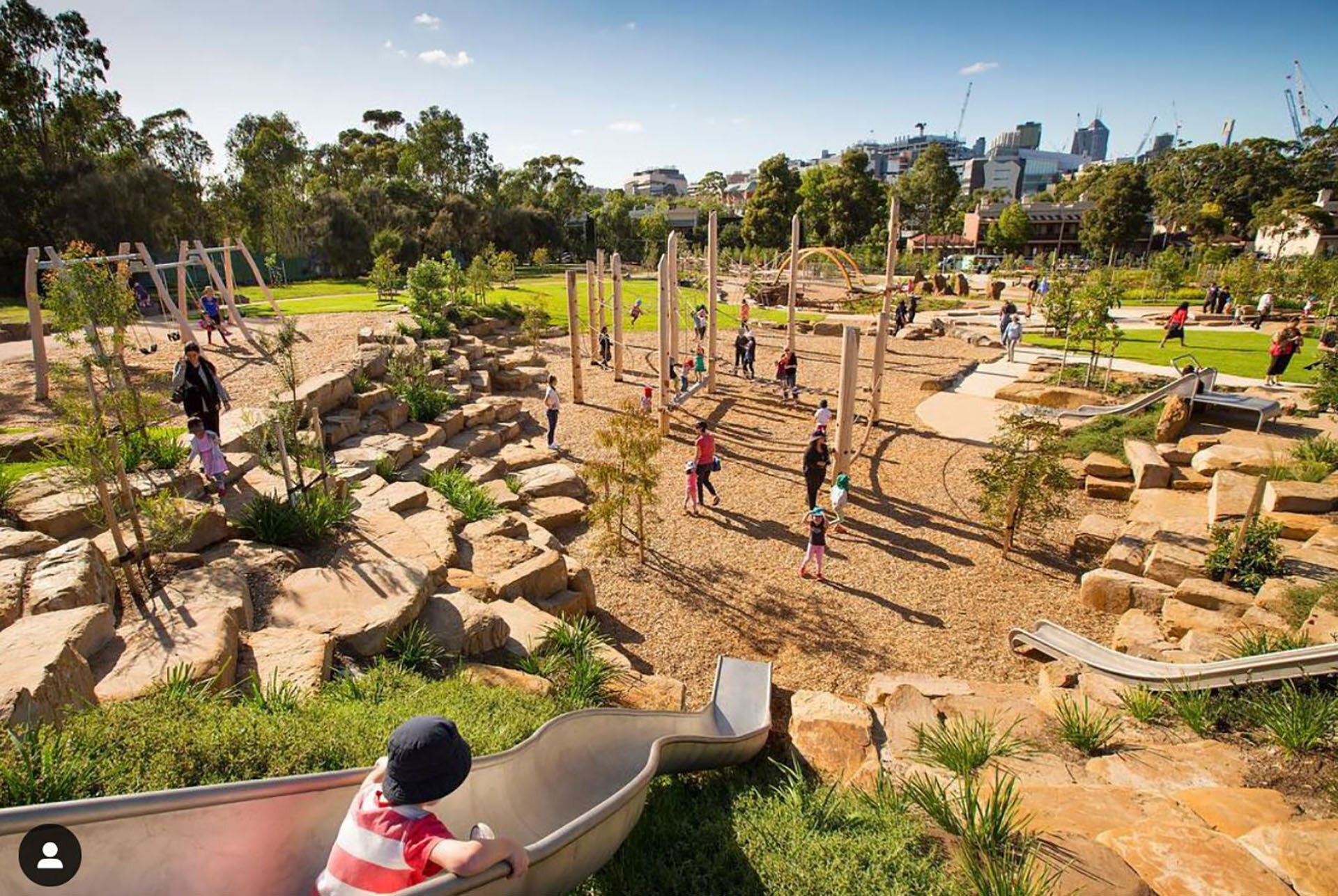 Playground в плей маркете. Royal Park nature Play Playground. Мельбурн, Австралия. Детская площадка Роял парк. Детская площадка ландшафт. Королевский парк в Мельбурне детская площадка.