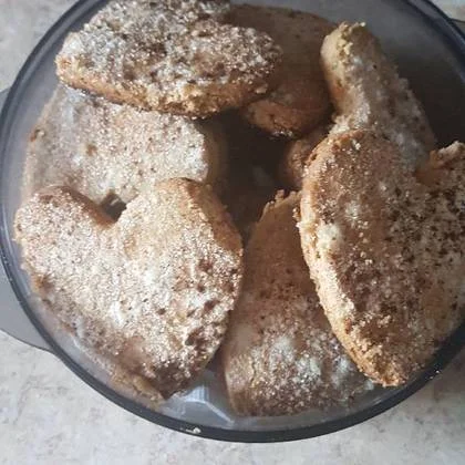 Berta Mantecados de canela con almendra molida.jpg