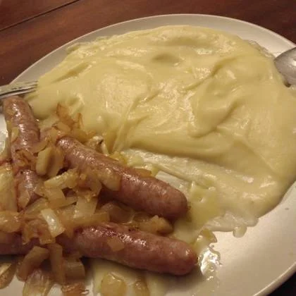Salchichas al vino blanco de Itziar Villaescusa.jpg