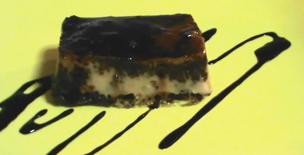 Con sirope de chocolate. Esta Riquisimo!!!