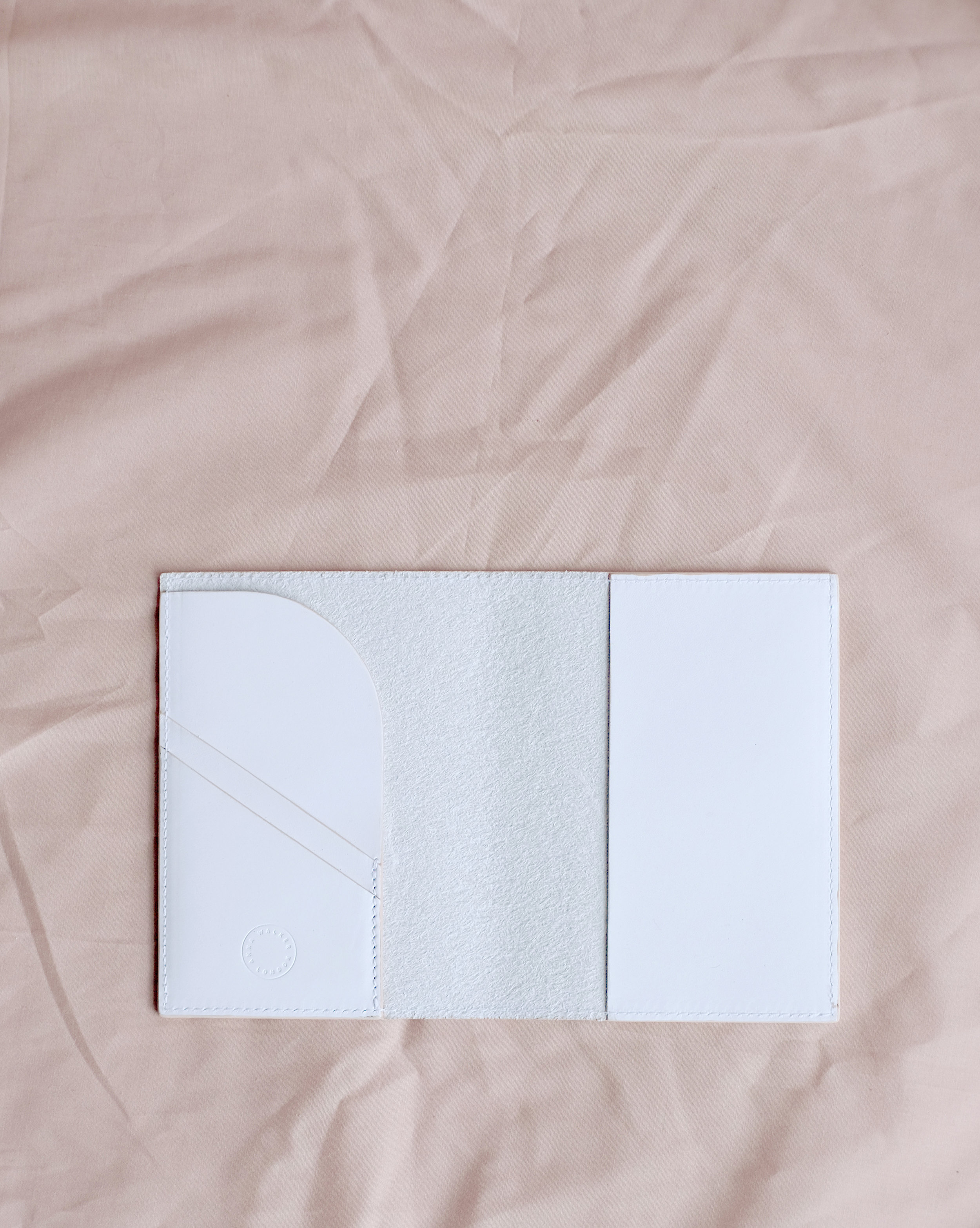AW_PH_White_open.jpg