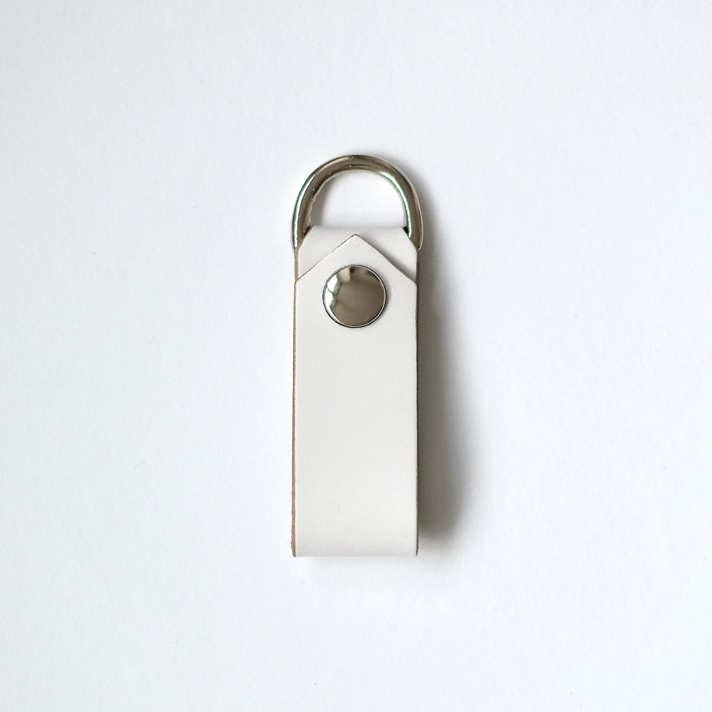Keyring_White_front.jpg