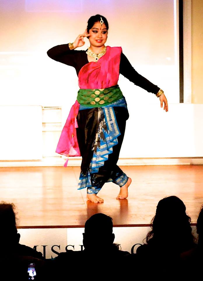 Priyanka Basu dancing to a Tappa song by Ramkumar Chattopadhyay at the event, Nehru Centre, London, 15/09/2015.