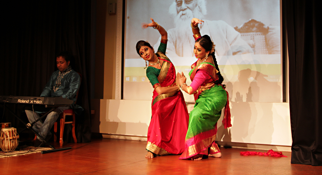 Dancers Senjuti Das and Aindrila Ghosh performing at the event, Nehru Centre, London, 15/09/2015.