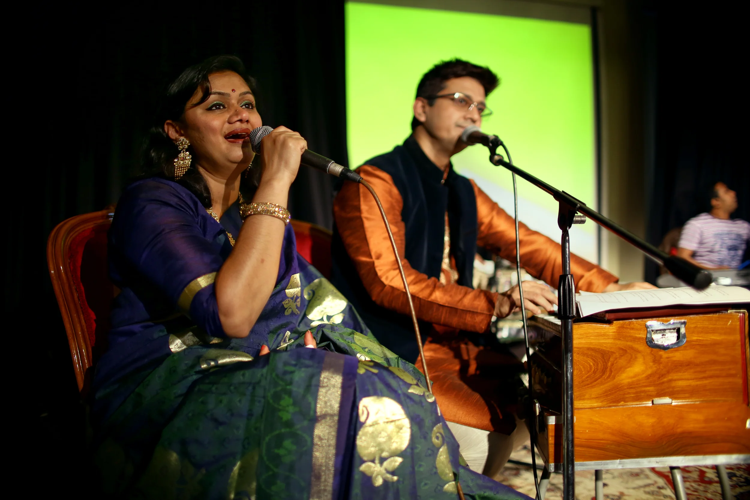Singers Farzana Shifat Sopna and Sanjoy Ghosh performing at the event, Nehru Centre, London, 18/09/2015.