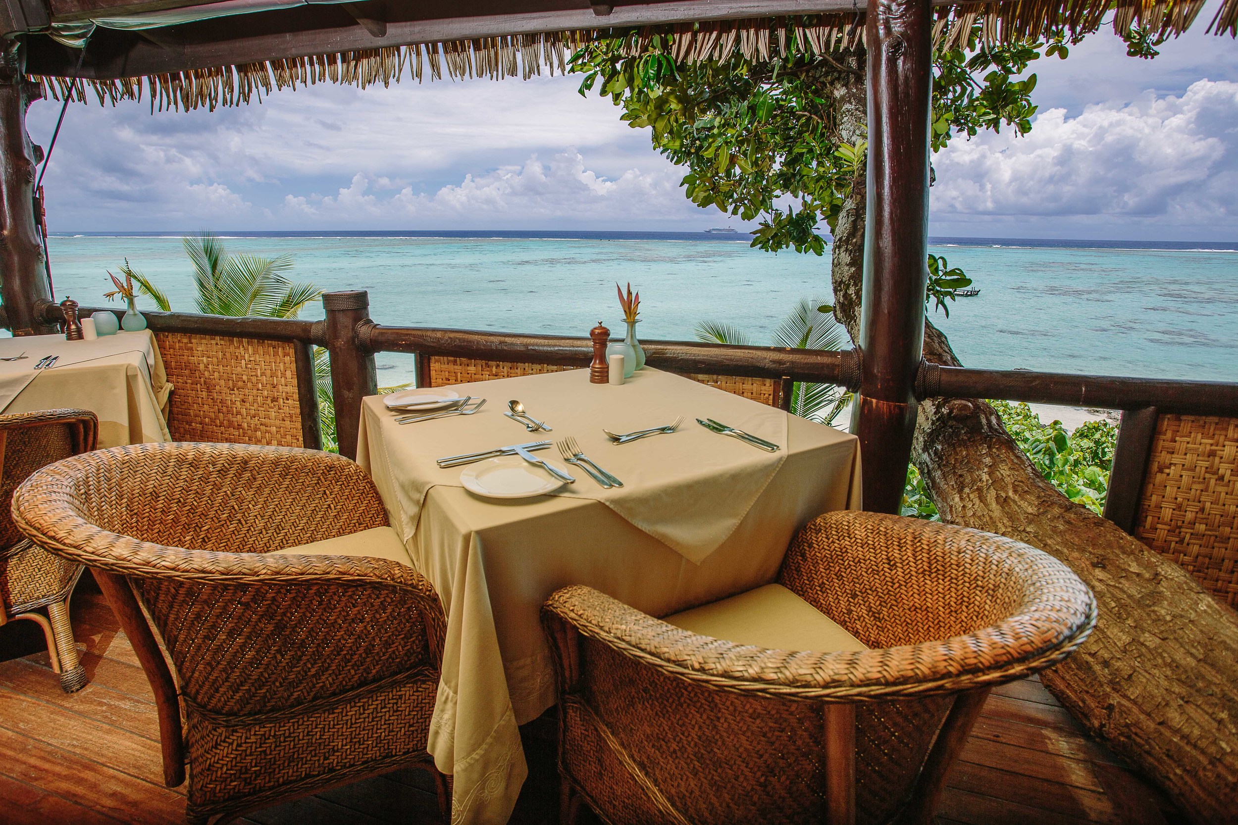 17.-Pacific-Resort-Aitutaki-Dining-View.jpg
