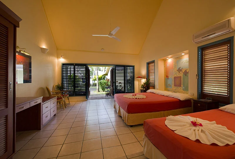 Frangipani Bure1.jpg