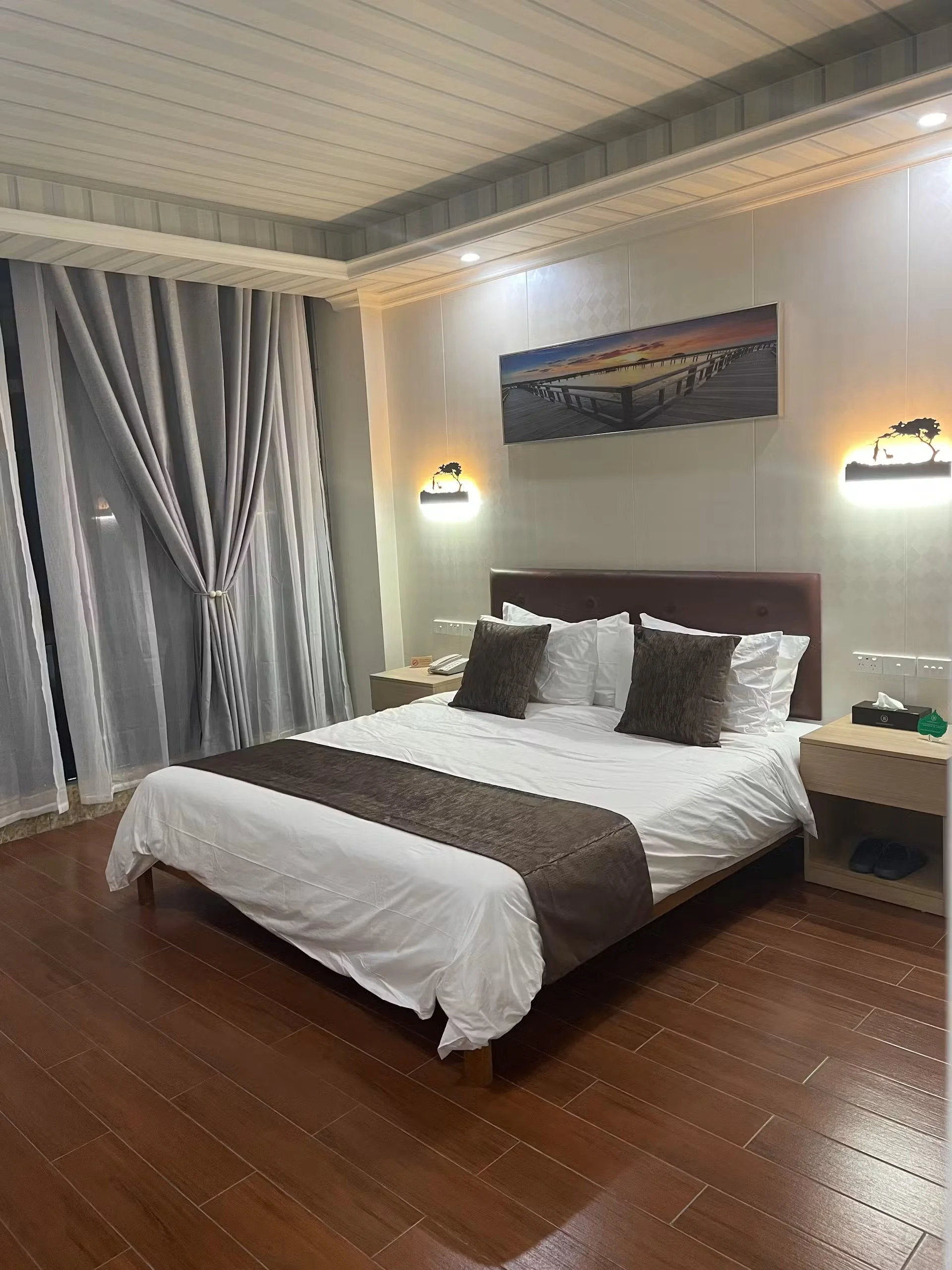Outback Holiday Resort Sapphire Seascape Luxury Suite.jpg