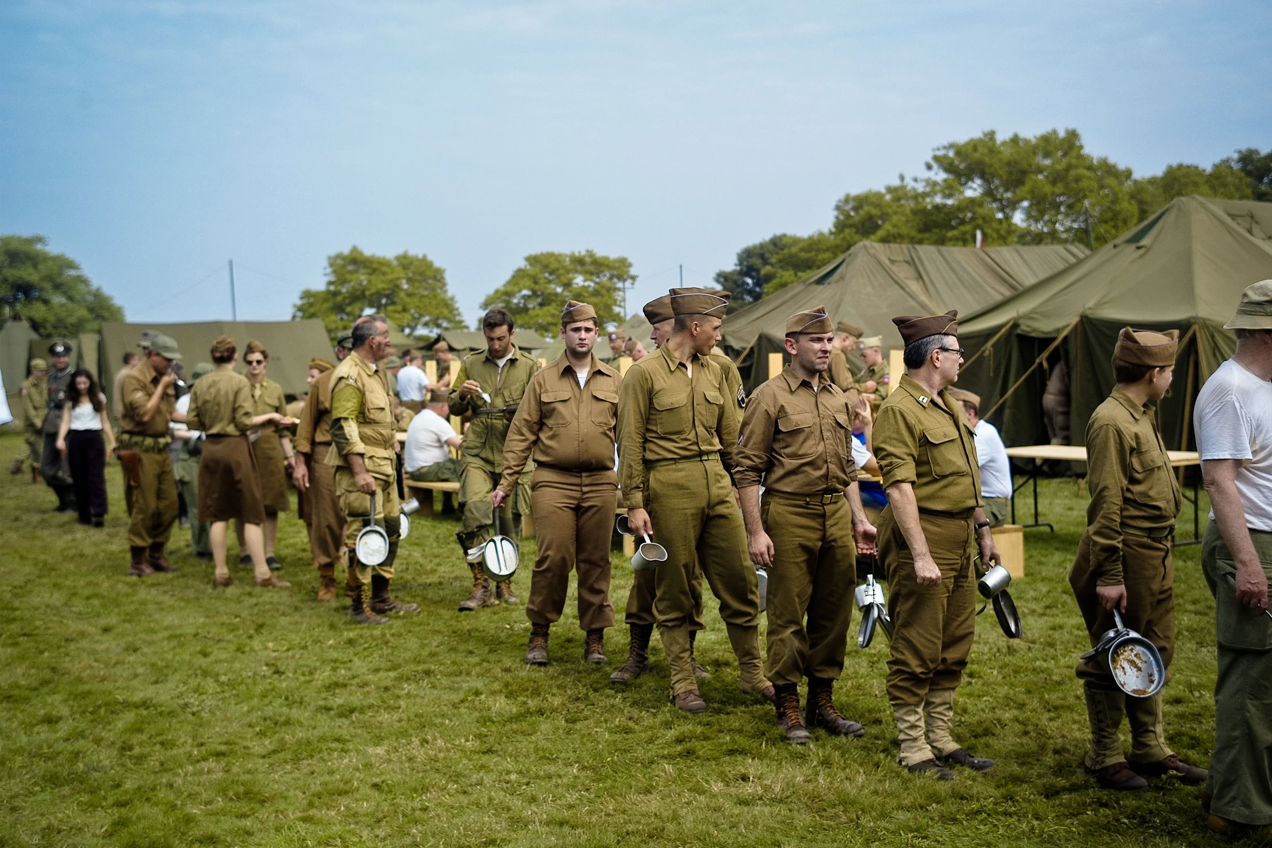 Mess call! A short break in the day for the reenactors to grab a bite to eat: military style. 
