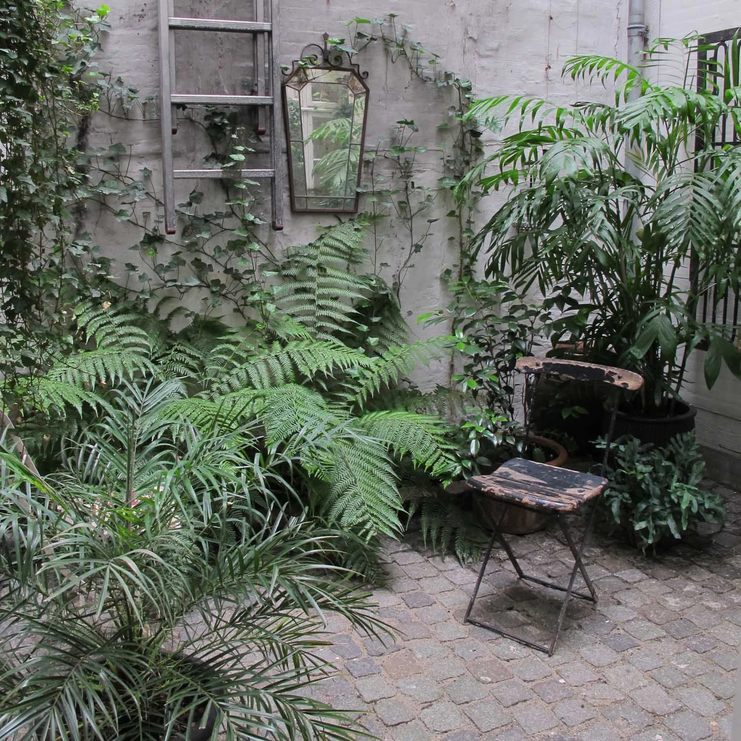 London - small courtyard