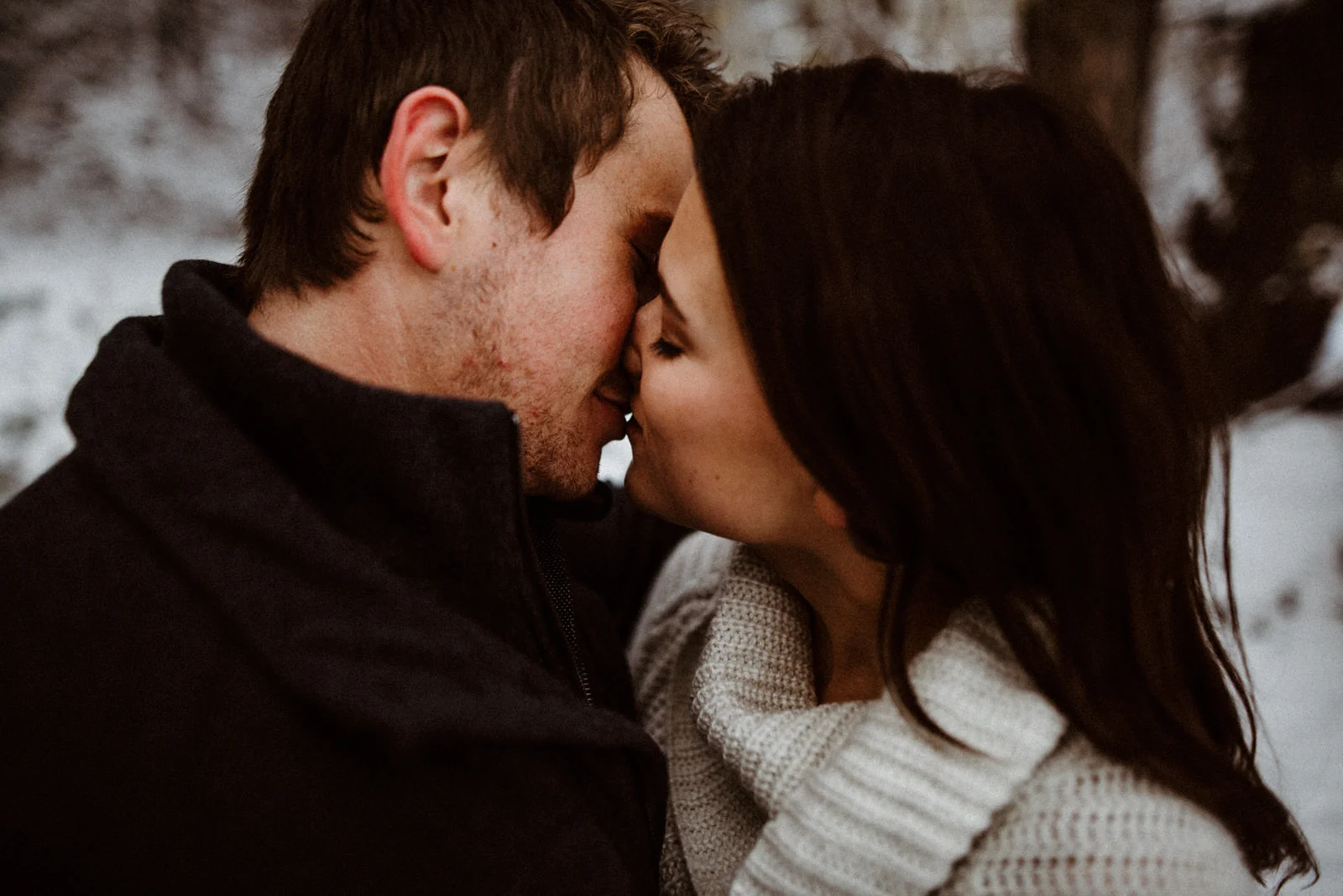 Couples Photos Boulder Colorado - Chautauqua Park - Denver Wedding Photographer