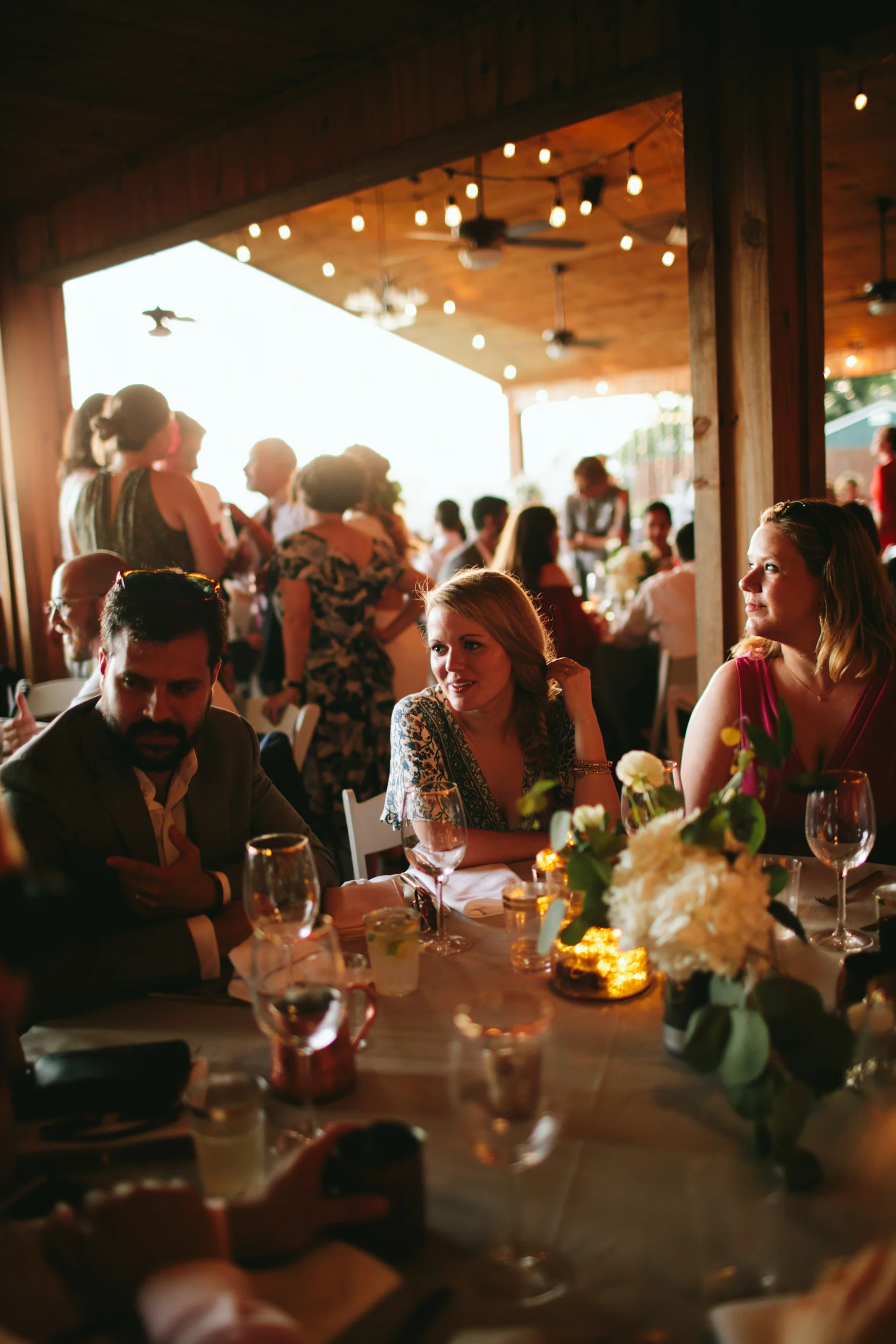 modern-woodsy-wedding-2-7.jpg