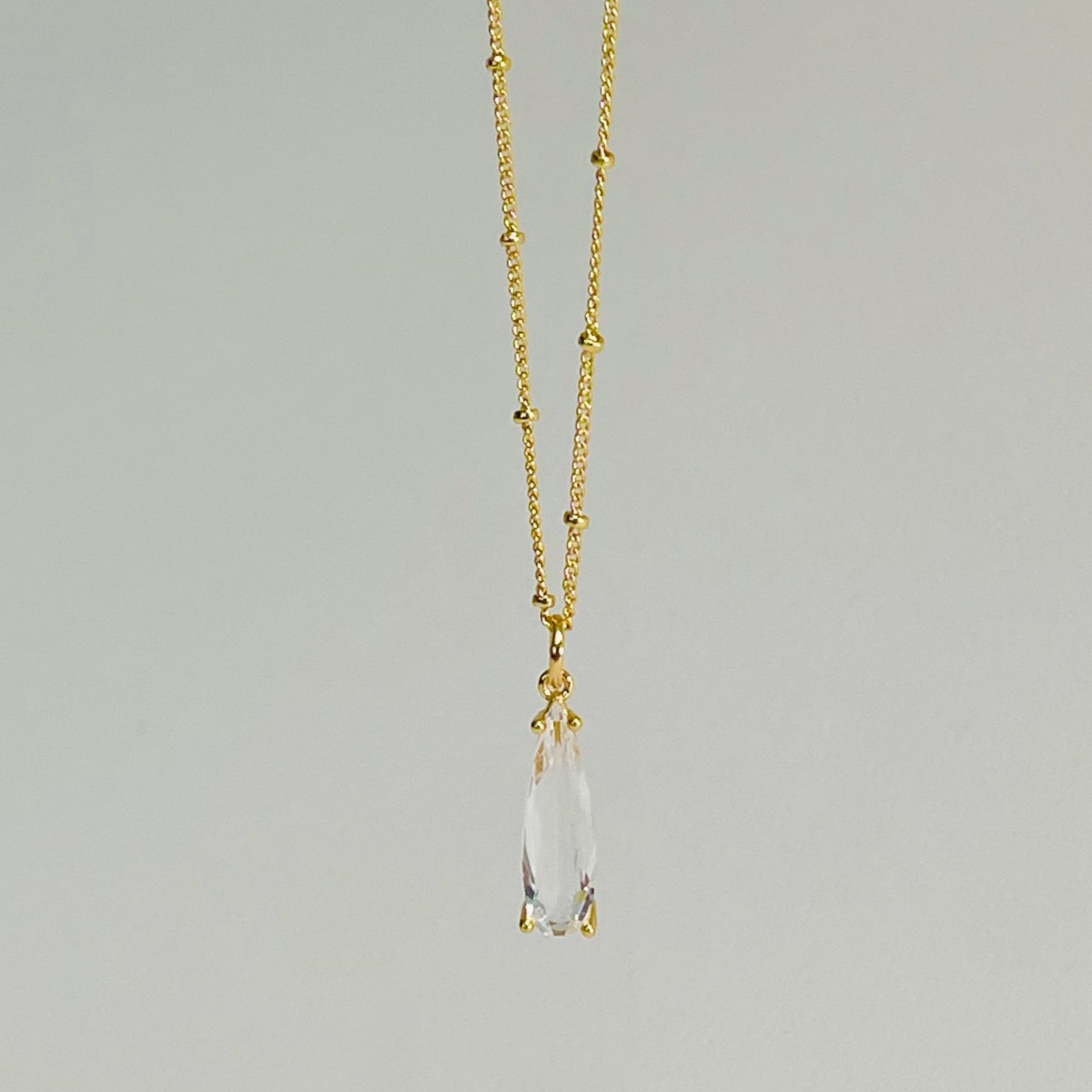 Elongated Teardrop Crystal Pendant Necklace