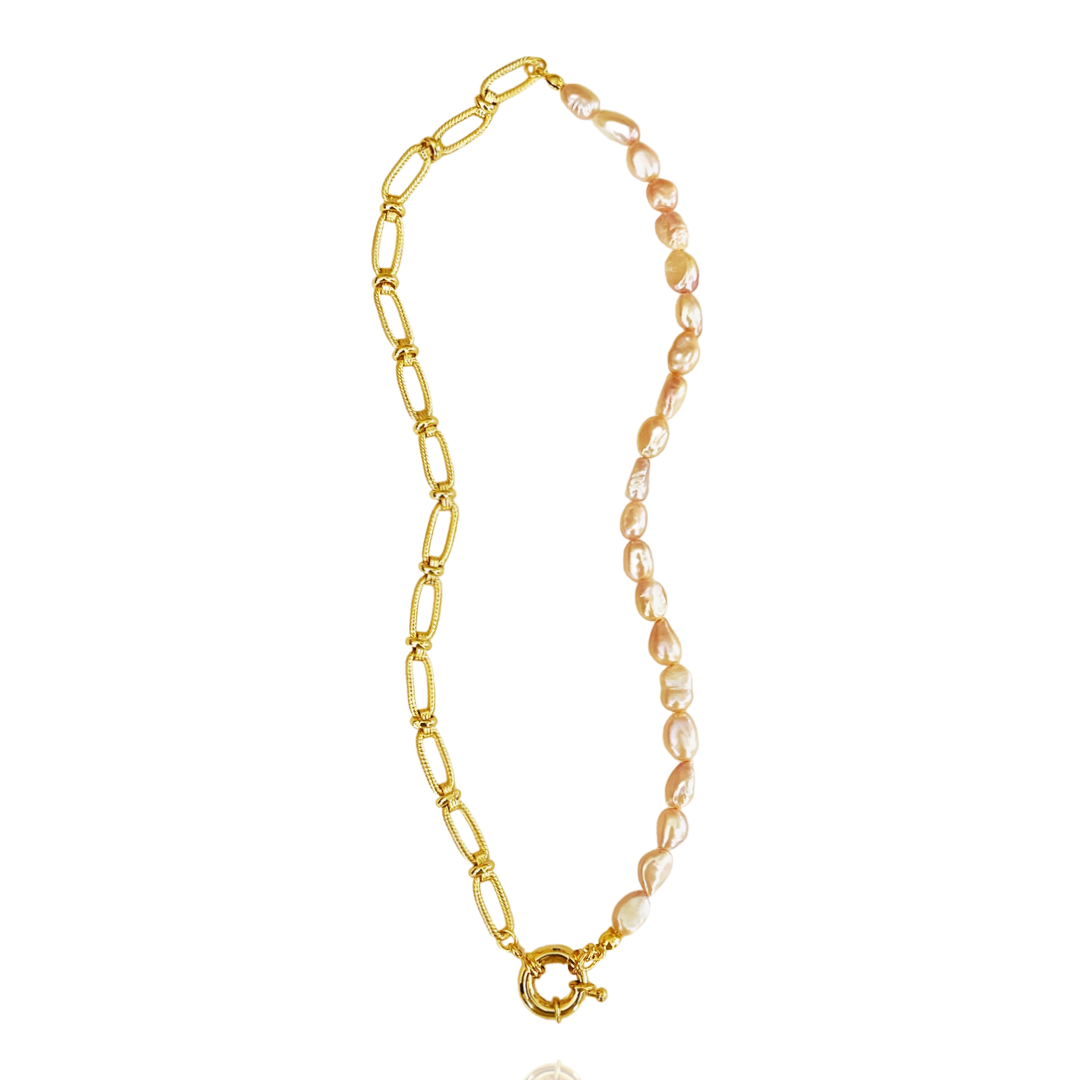 The Pink Pearl and Golden Chain Lock Layering Necklace