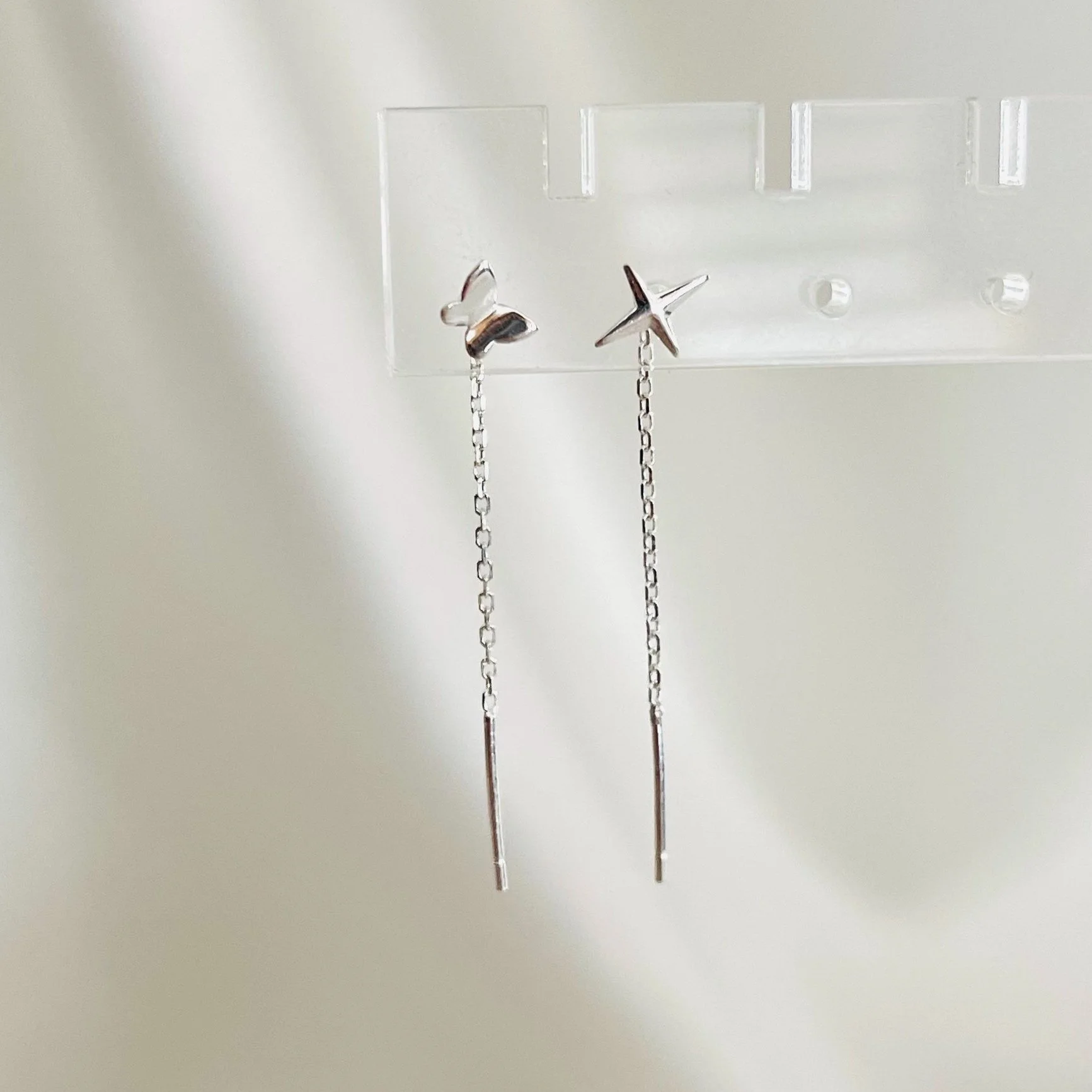 The Mini Silver Ear Threaders