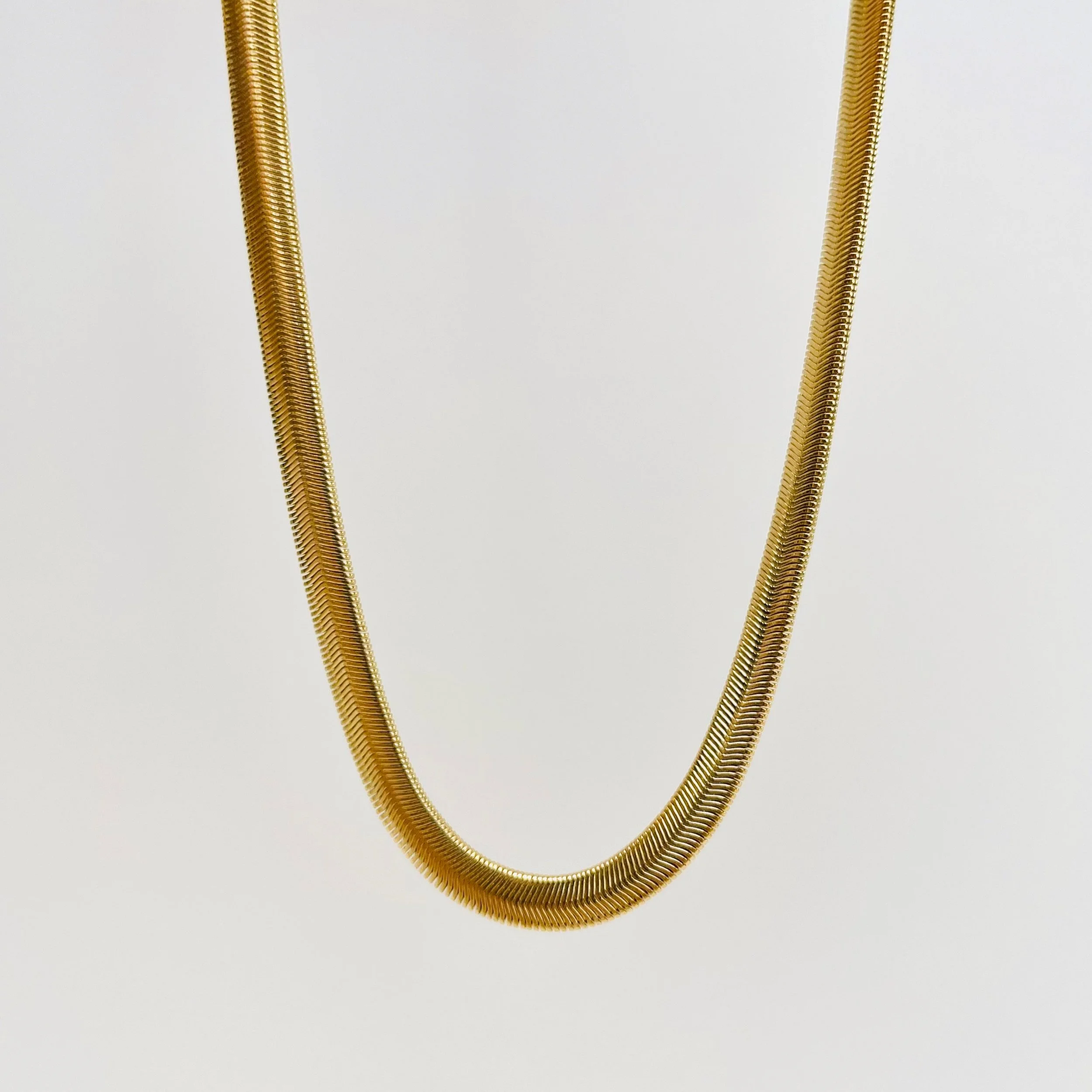 The Statement Golden Herringbone Layering Chain