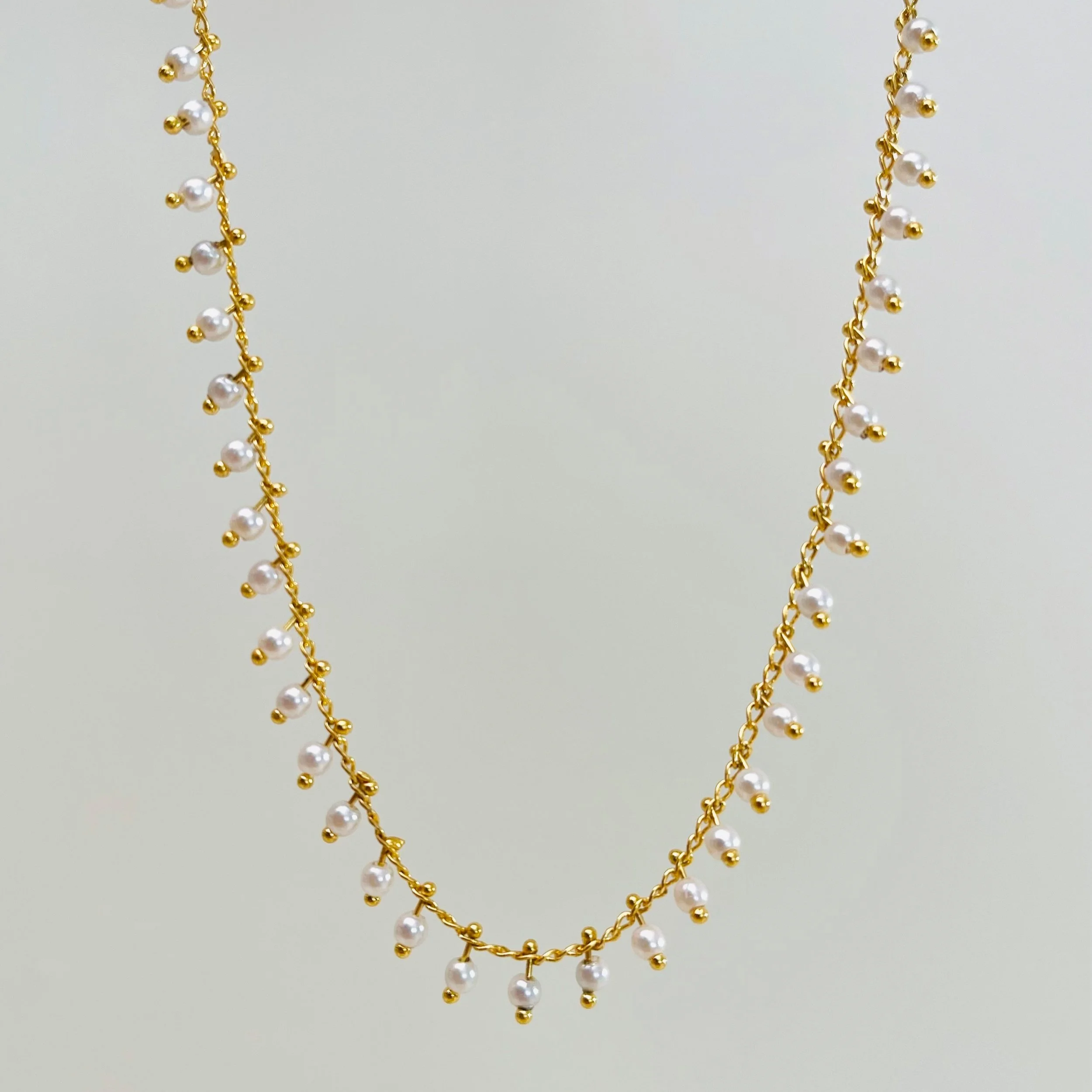 Drop Pearl Layering Chain
