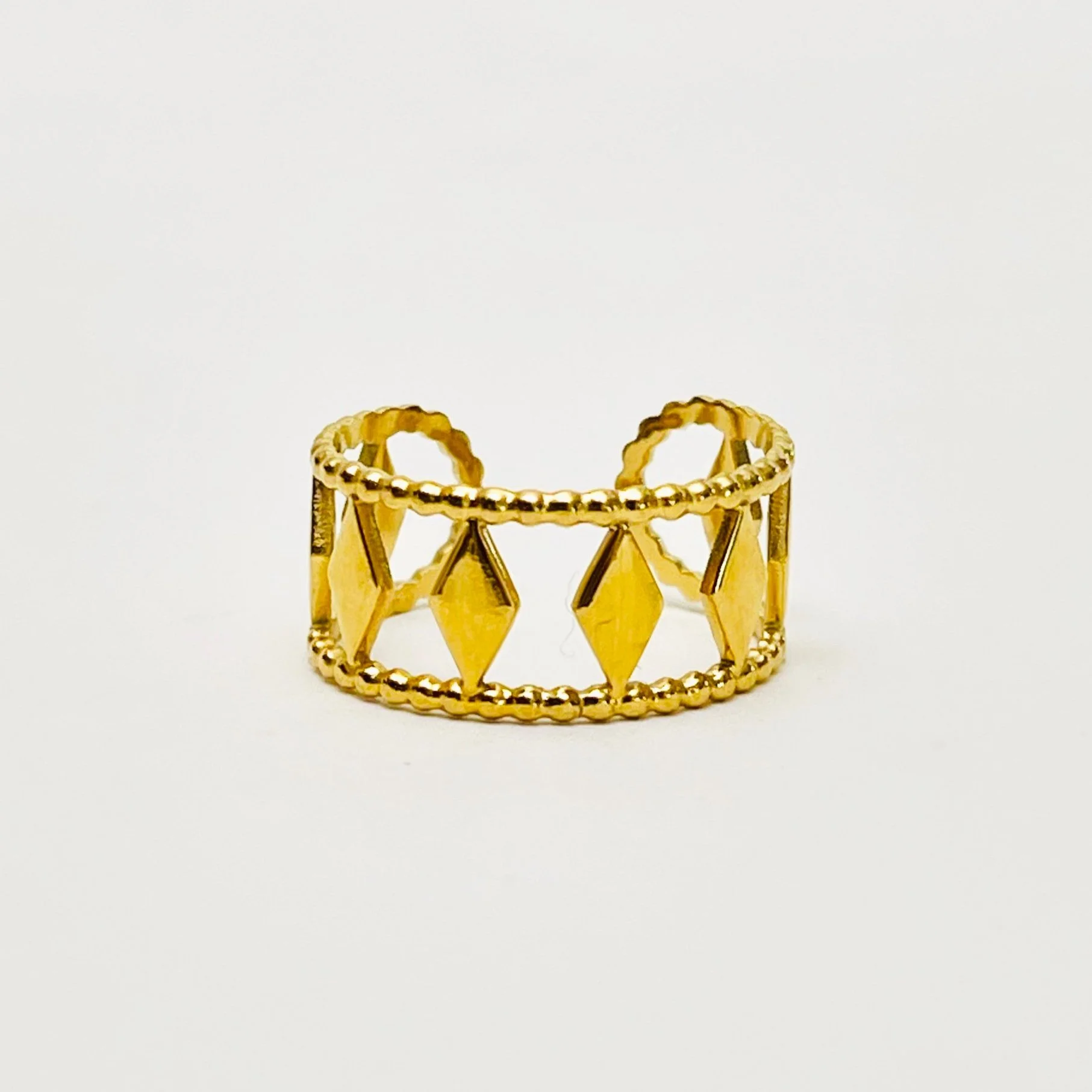 The Golden Diamond Harlequin Ring