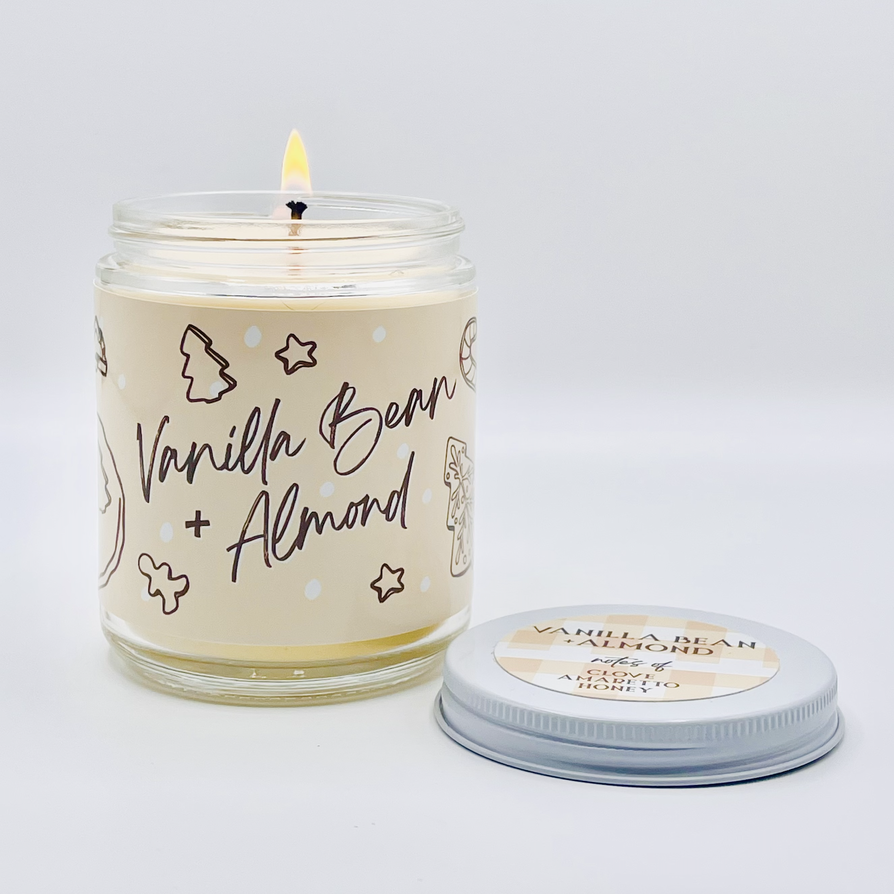 VANILLA BEAN AND ALMOND - ARTISANAL HAND POURED 8OZ GLASS JAR CANDLE