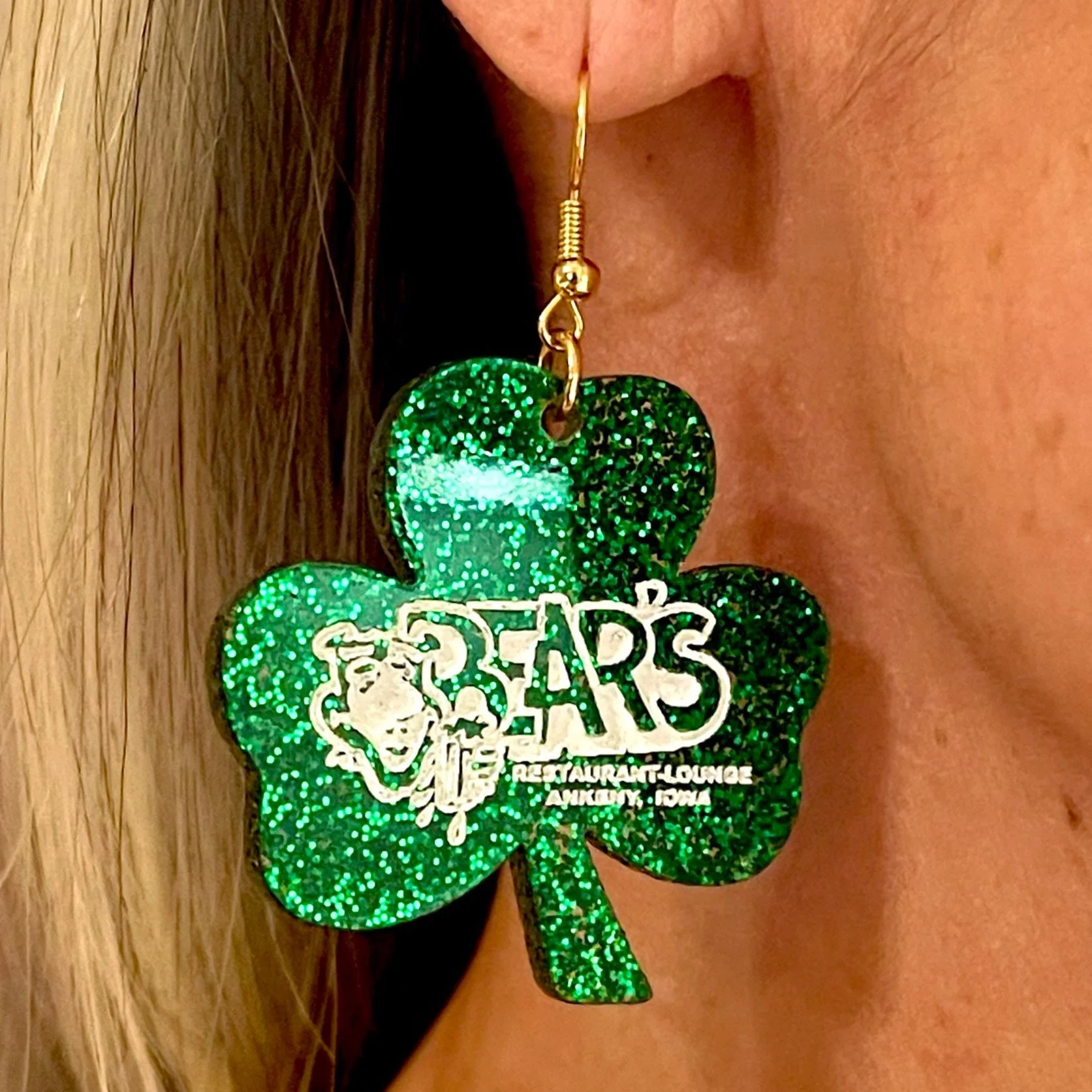 Bear's Restaurant & Lounge Shamrock Drops