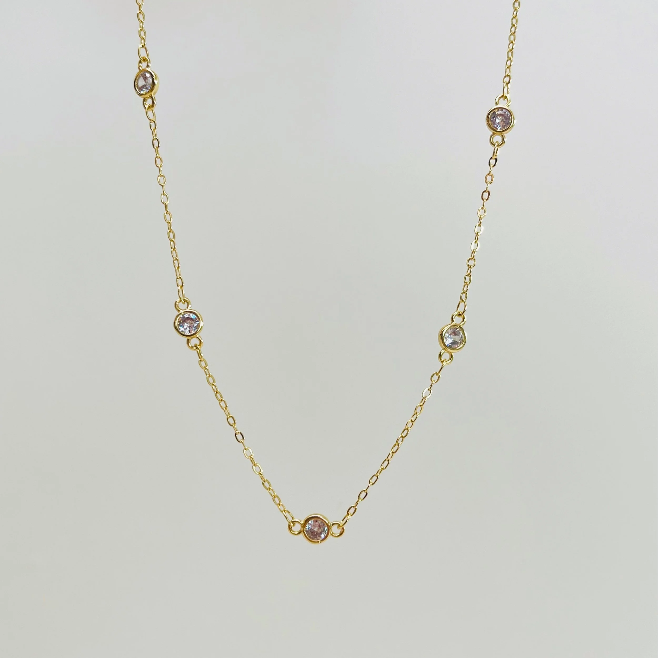 The Crystal Brilliants Layering Chain