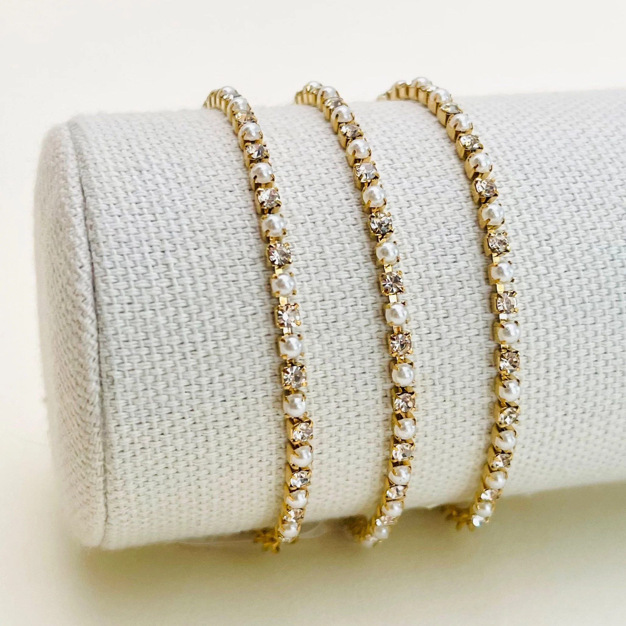 Crystal and Pearl Tennis Bracelet - Stainless Steel