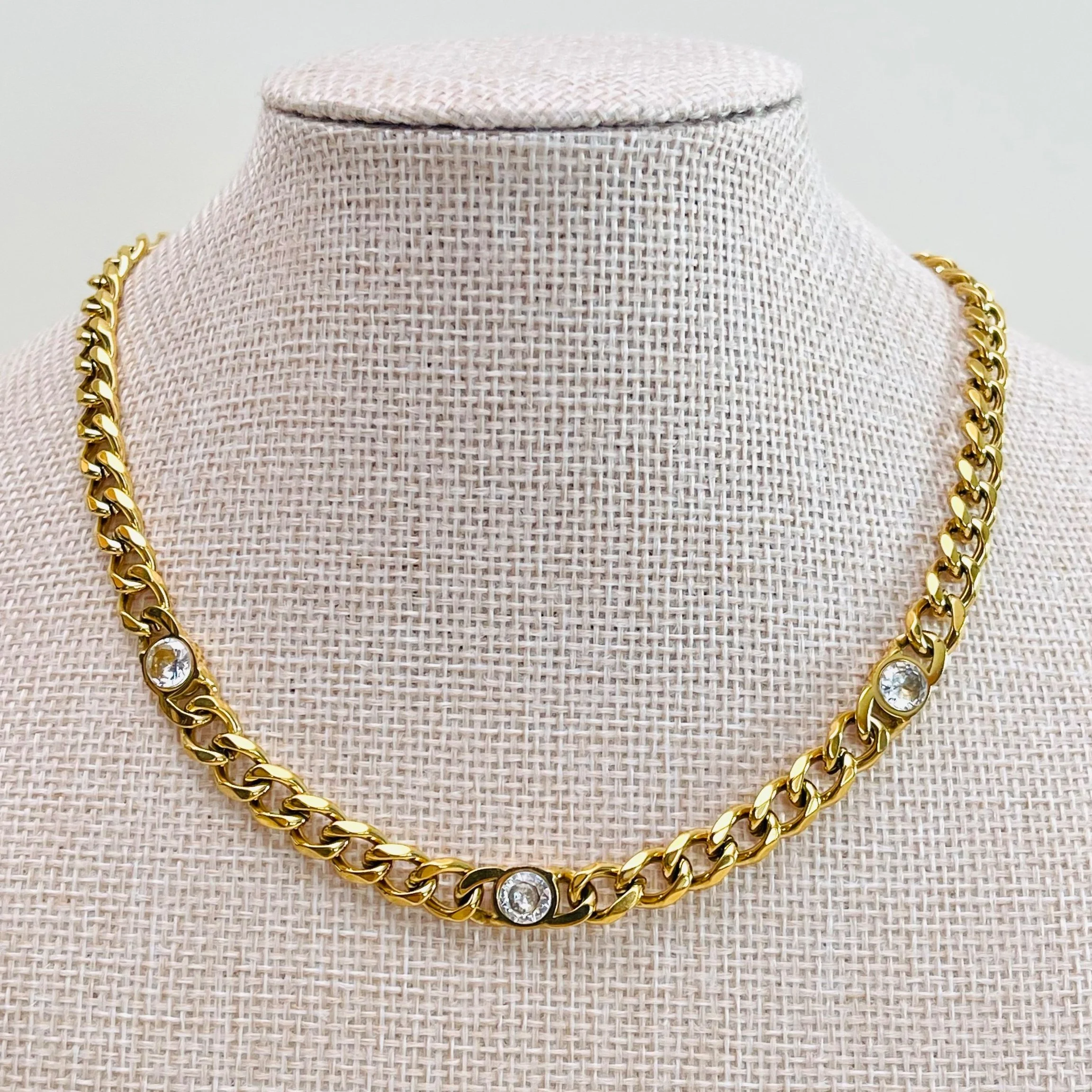 Crystal Statement Curb Chain Necklace