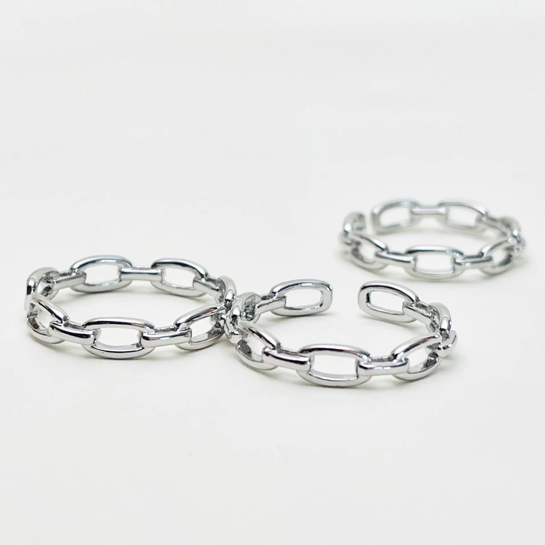 The Silver Paper Clip Chain Ring