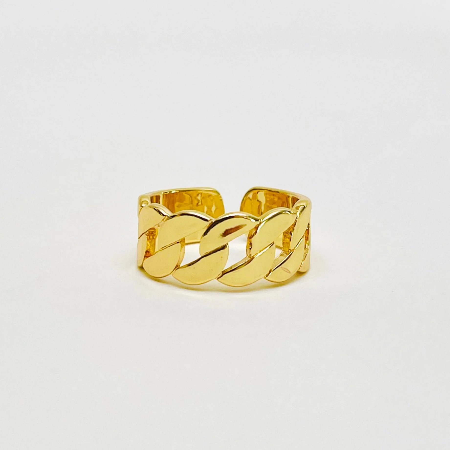 The Bold Gold Curb Chain Link Ring