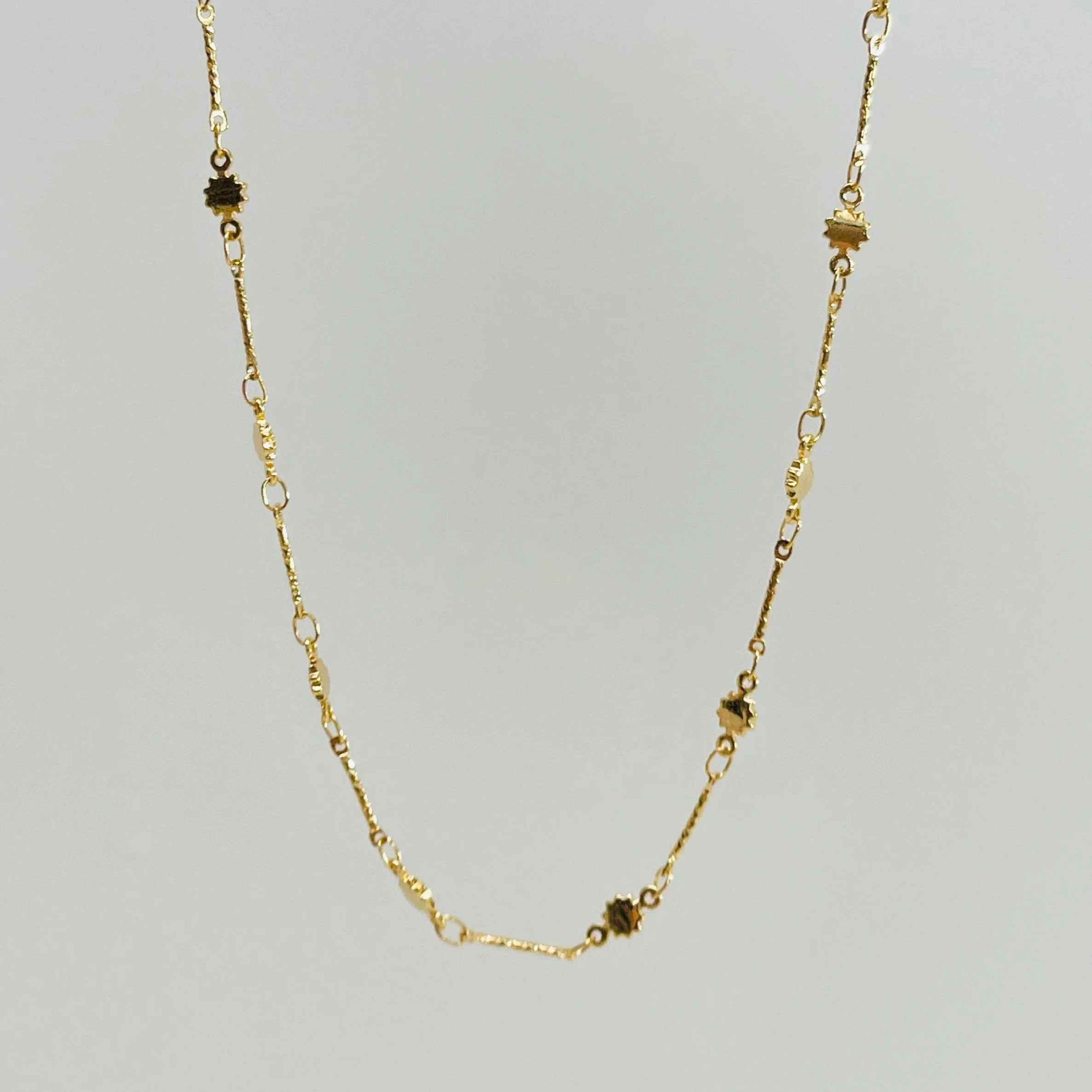 The Golden Sun Layering Chain