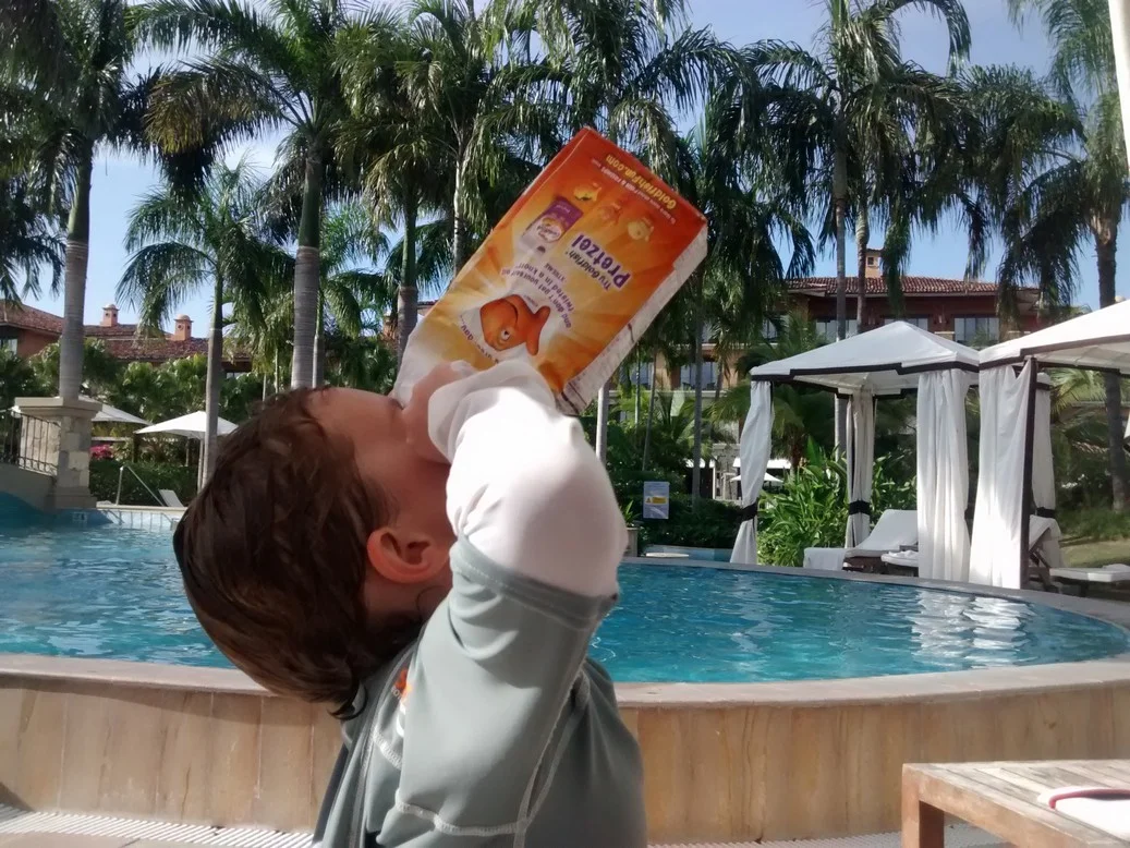 Another perk in Panama....Goldfish poolside.