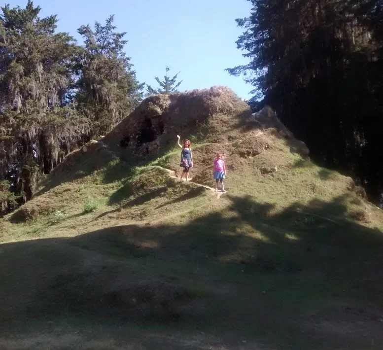 After following the trail for five minute we faced this hill. It had stones and rocks at the top that were clearly placed there eons ago by man. There were no signs telling you not to touch anything (but we didn't)