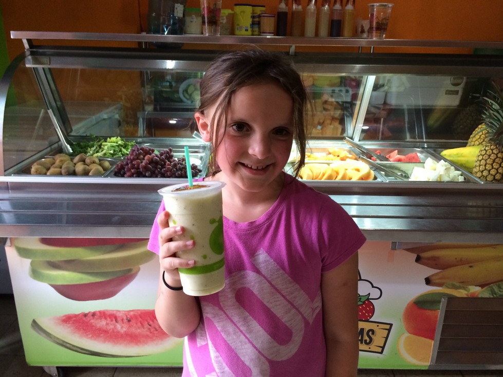 1st Stop in Granada - A new favorite smoothie flavor - kiwi, grape, pineapple and orange. 