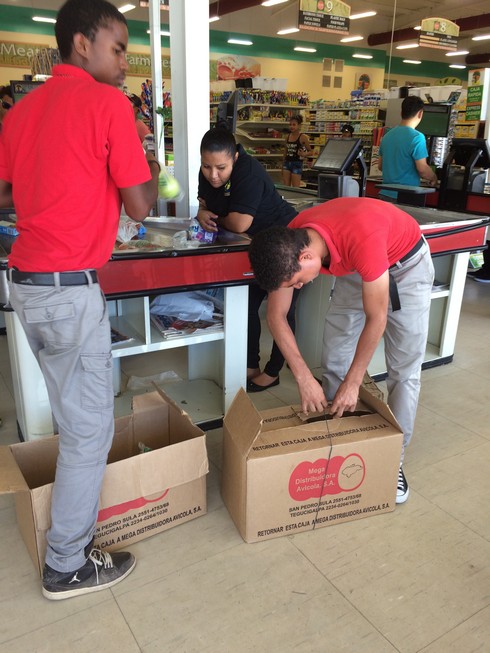 One of our first impressions of Roatan - Reuse and recycle is a necessary part of island life. All groceries are boxed. No bags, plastic or paper, are available at the grocery store. 