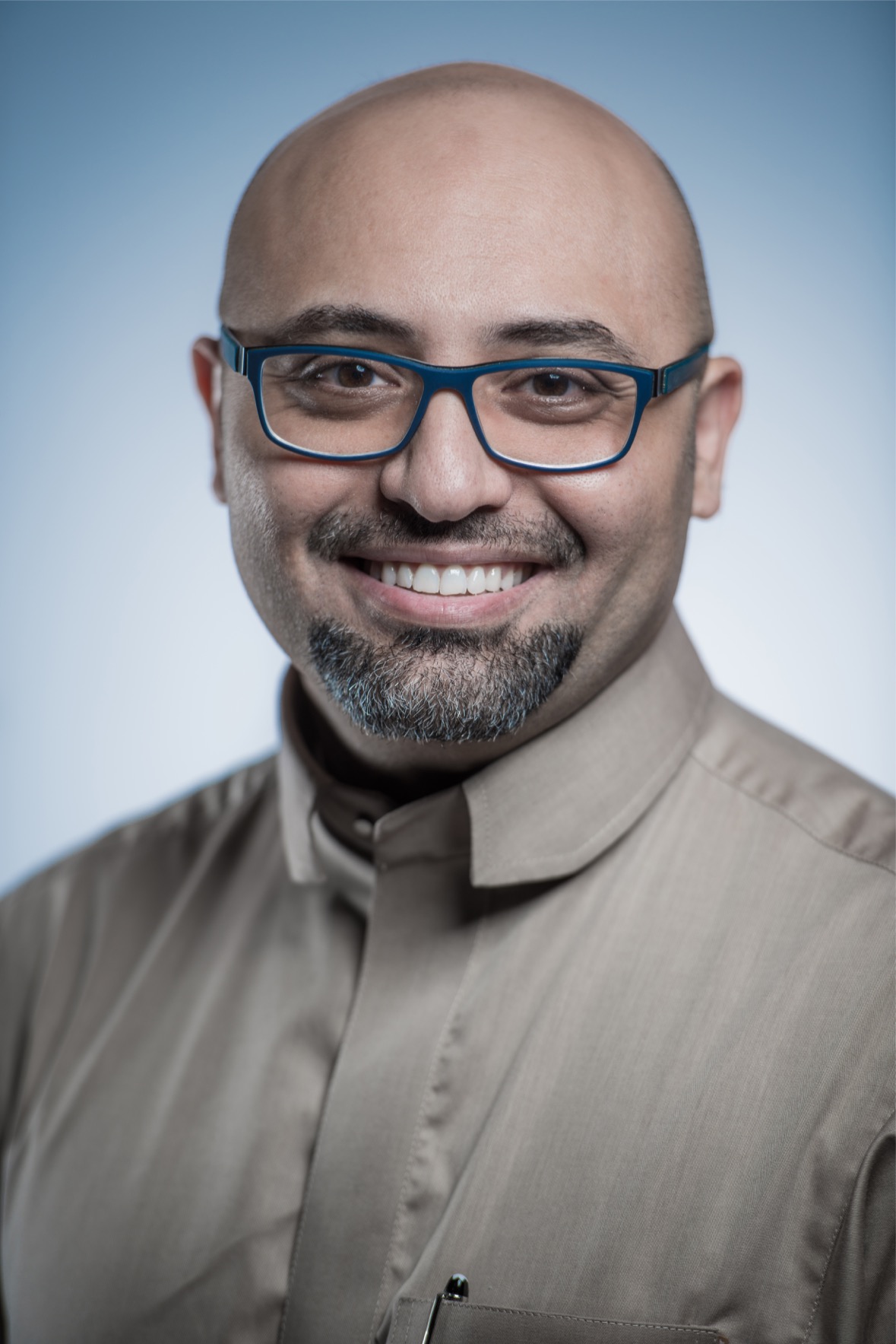 ثامر شاكر