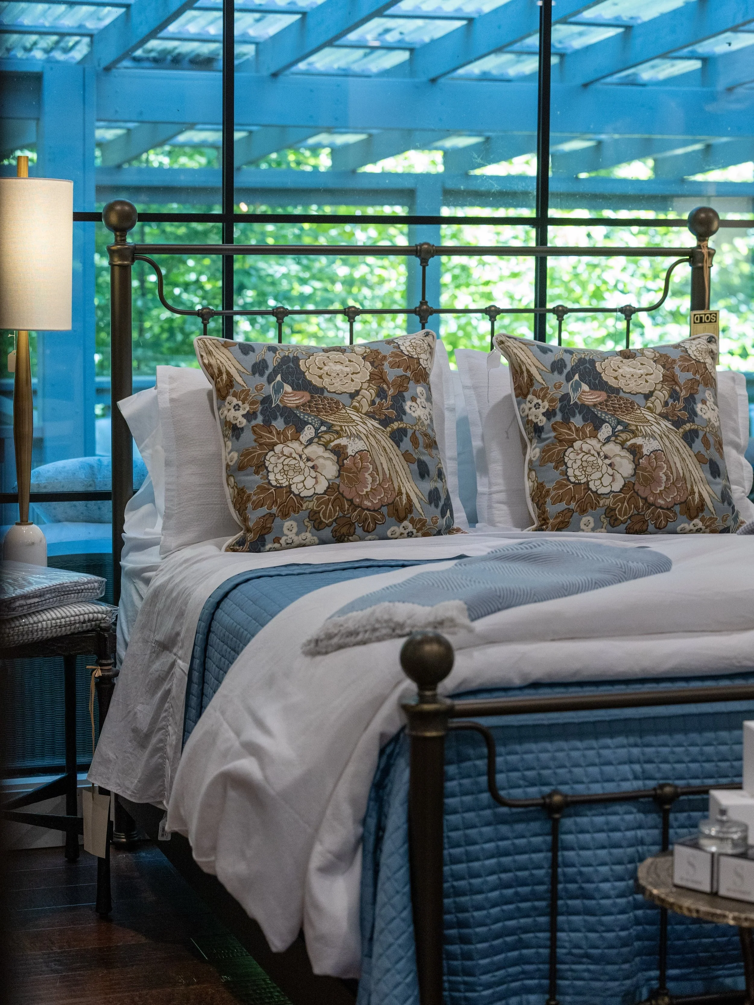 Timeless elegance with a touch of Southern charm. ✨

A beautiful balance of rich blues, classic patterns, and refined details&mdash;designed for a bedroom that feels effortlessly inviting.

#highlands #highlandsnc #bedroominspo #mountainliving #cashi