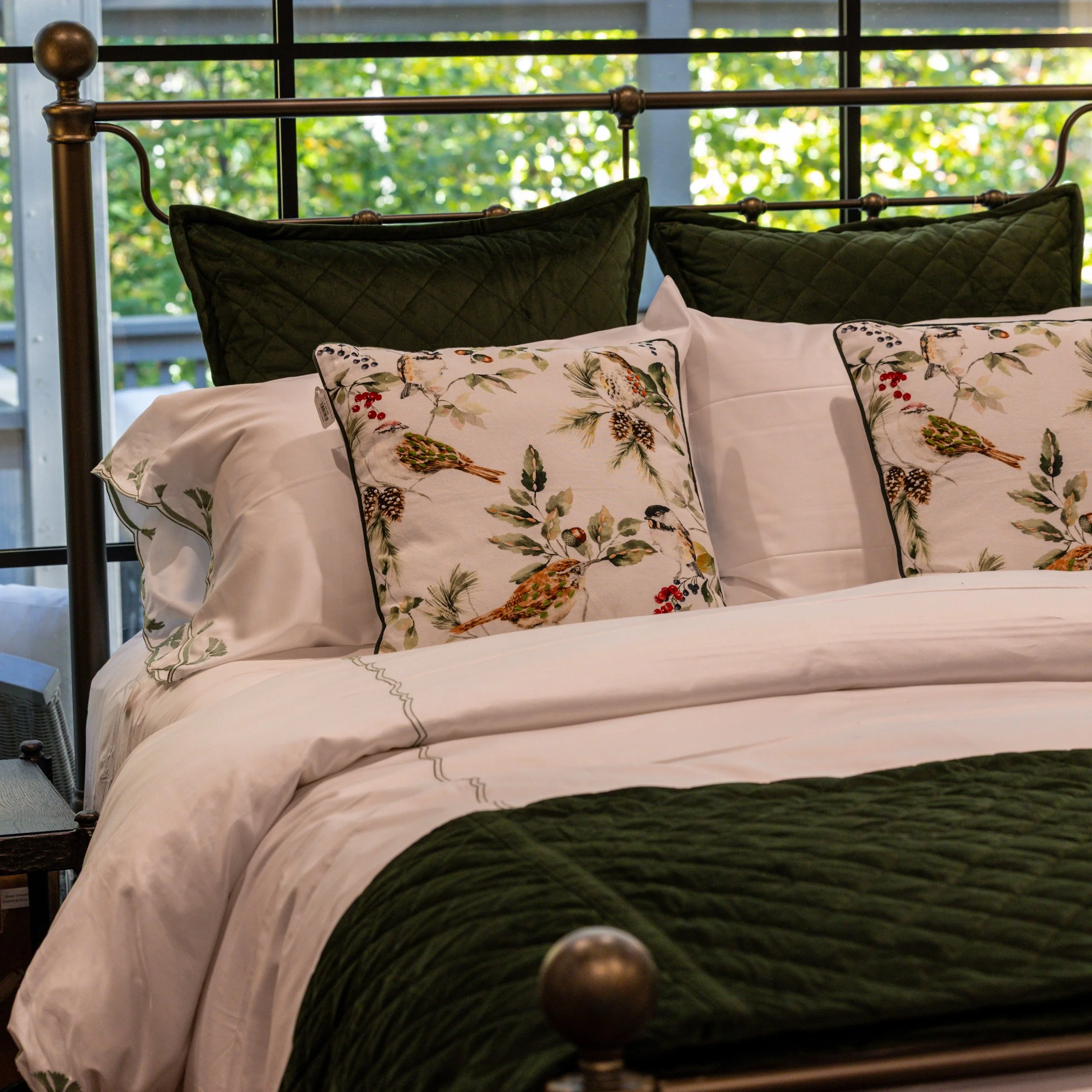Christmas is making its way into The Summer House! 🎄✨

Come shop our stunning Christmas collection and find beautiful pieces to make your home feel magical this holiday season. 🤍

#TheSummerHouseByReeves #ChristmasDecor #HolidayHome #LuxuryHomeDeco