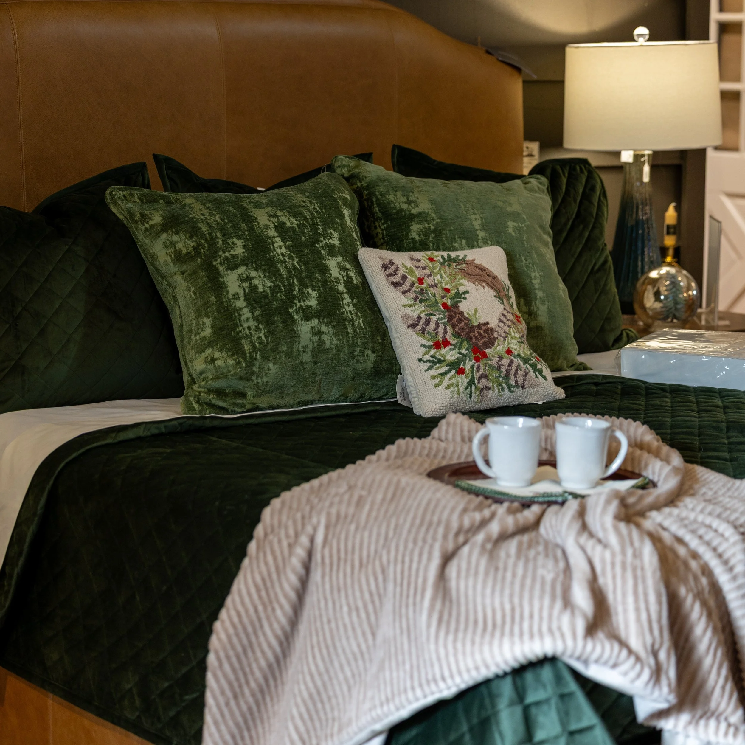 Cozy textures, rich greens, and timeless holiday charm. 🌲✨

Create a bedroom that feels like a warm winter retreat with beautiful bedding and thoughtful details from The Summer House by Reeves. Come find inspiration for your home with us!

#TheSumme