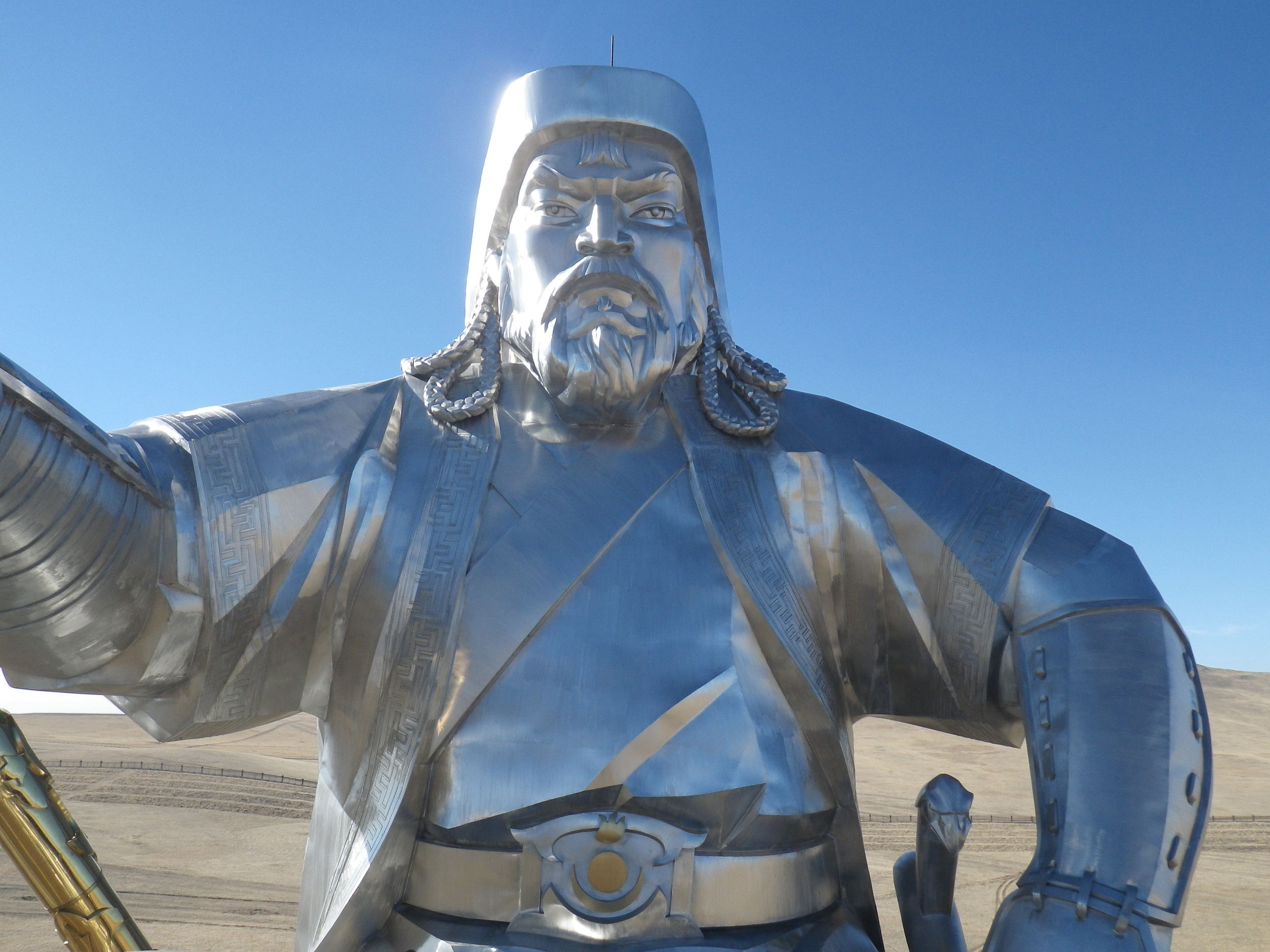 Budget travel in Mongolia. Backpacking Mongolia. Road trip in Mongolia. Chinggis Khan Statue in Mongolia.