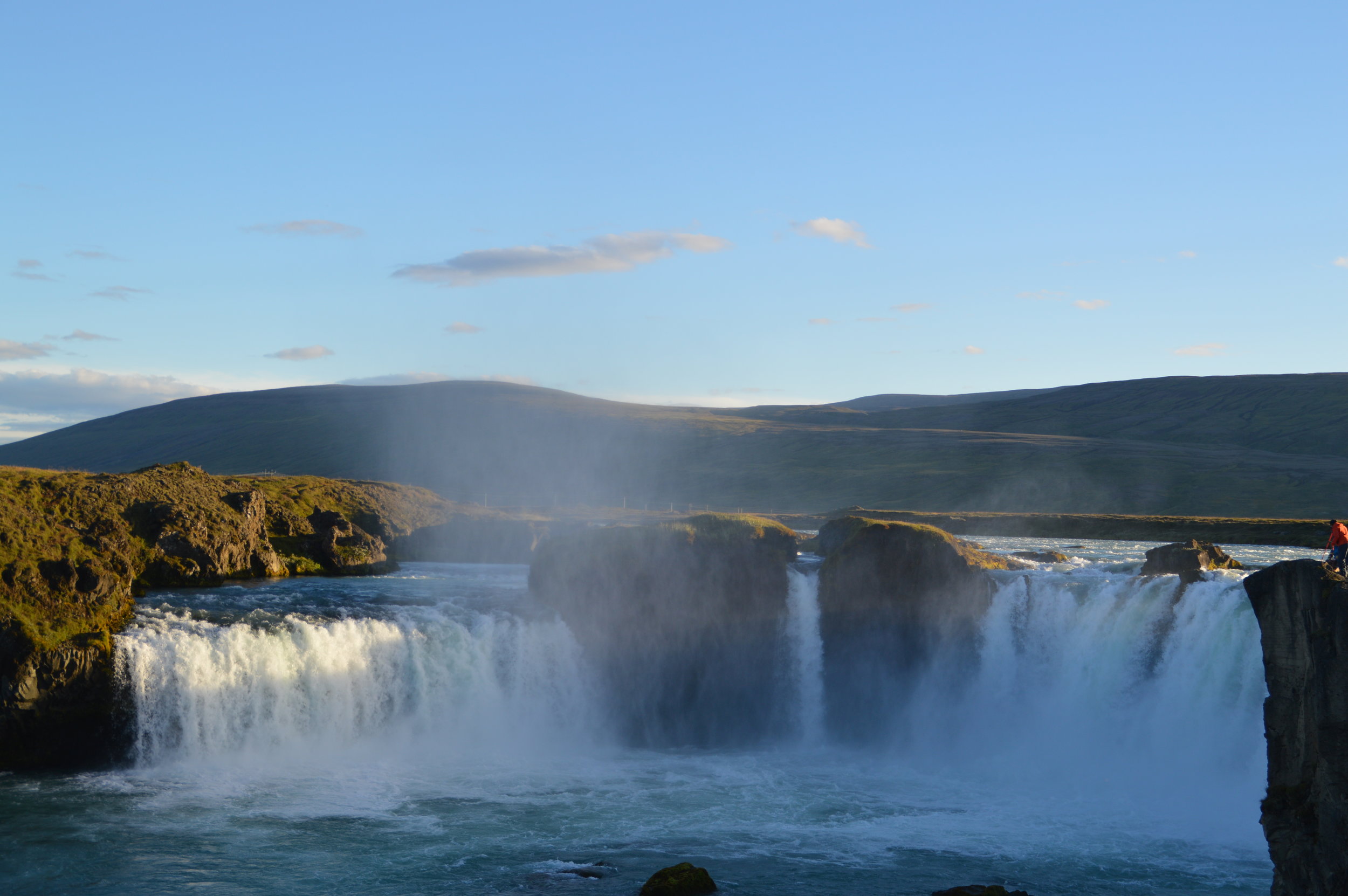 Iceland itinerary. 7 Days in Iceland. Iceland tips. Backpacking Iceland.