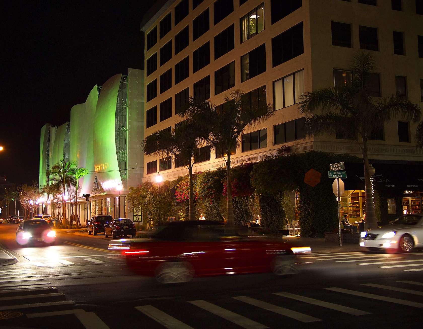 Palm Avenue Garage and Retail Shops 03.jpg