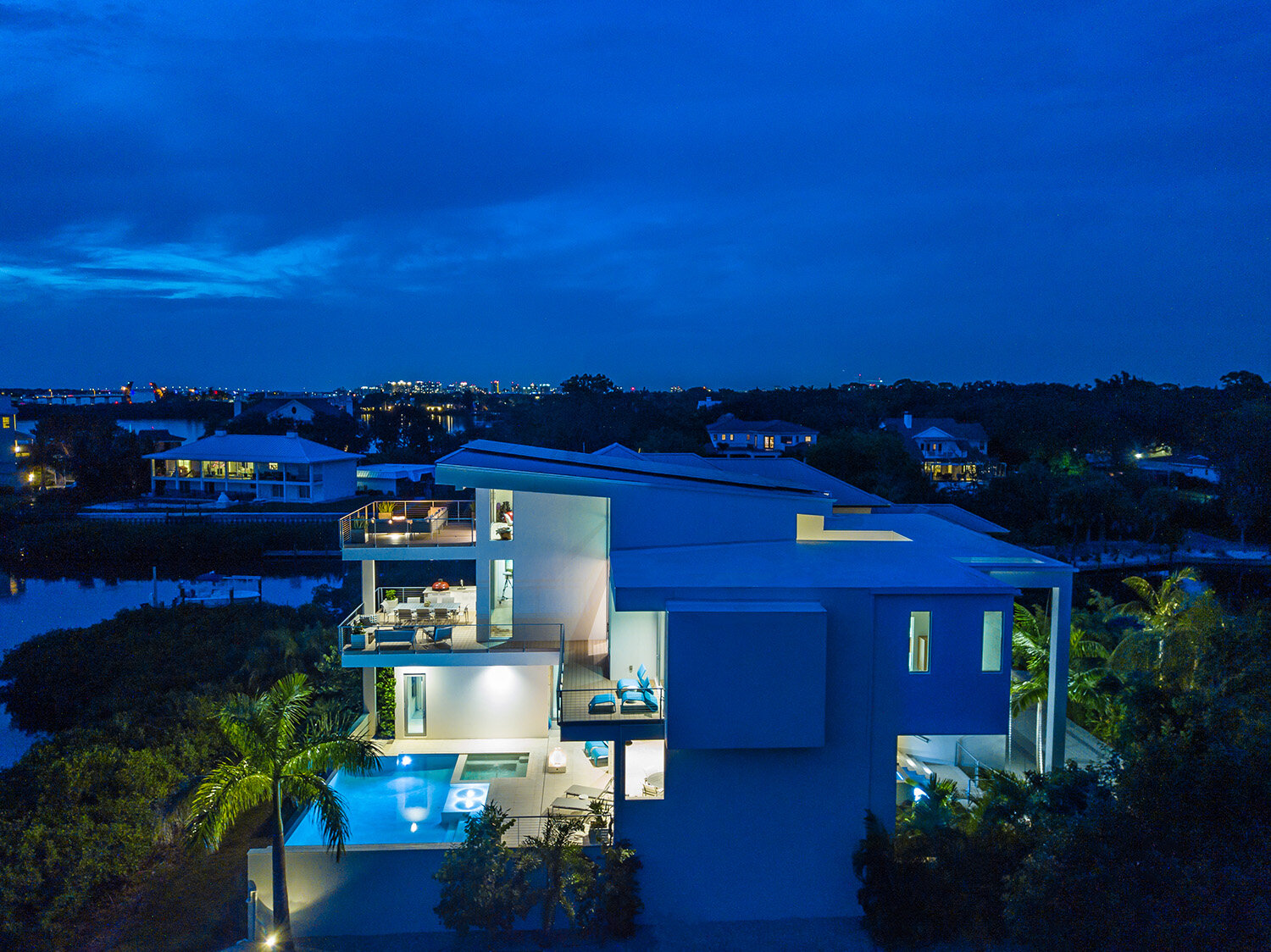 Element House - Side profile Sarasota architect Jonathan Parks.jpg